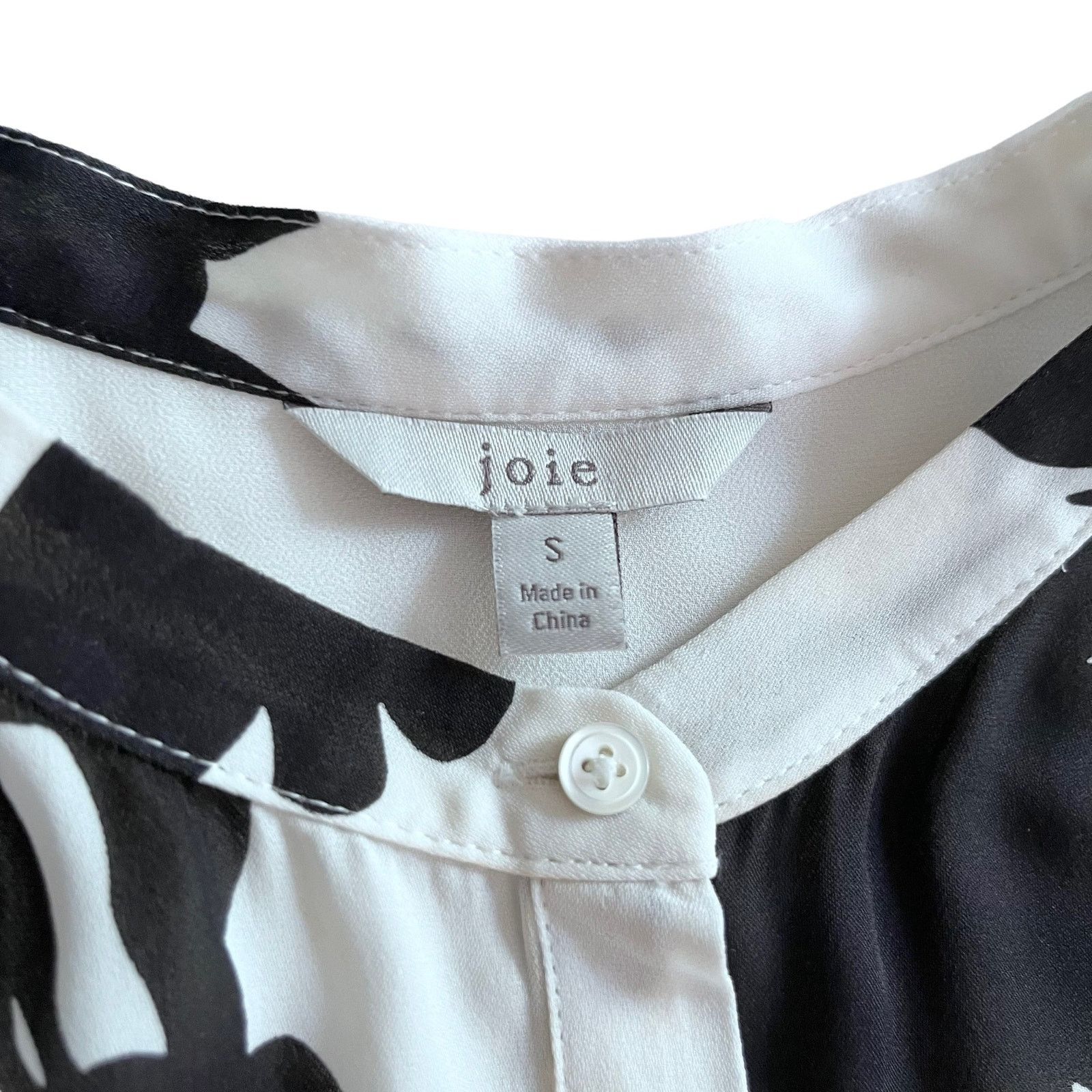 Joie Joie KAYVAN floral silk blouse in Porcelain size Small Size S / US 4 / IT 40 - 5 Thumbnail