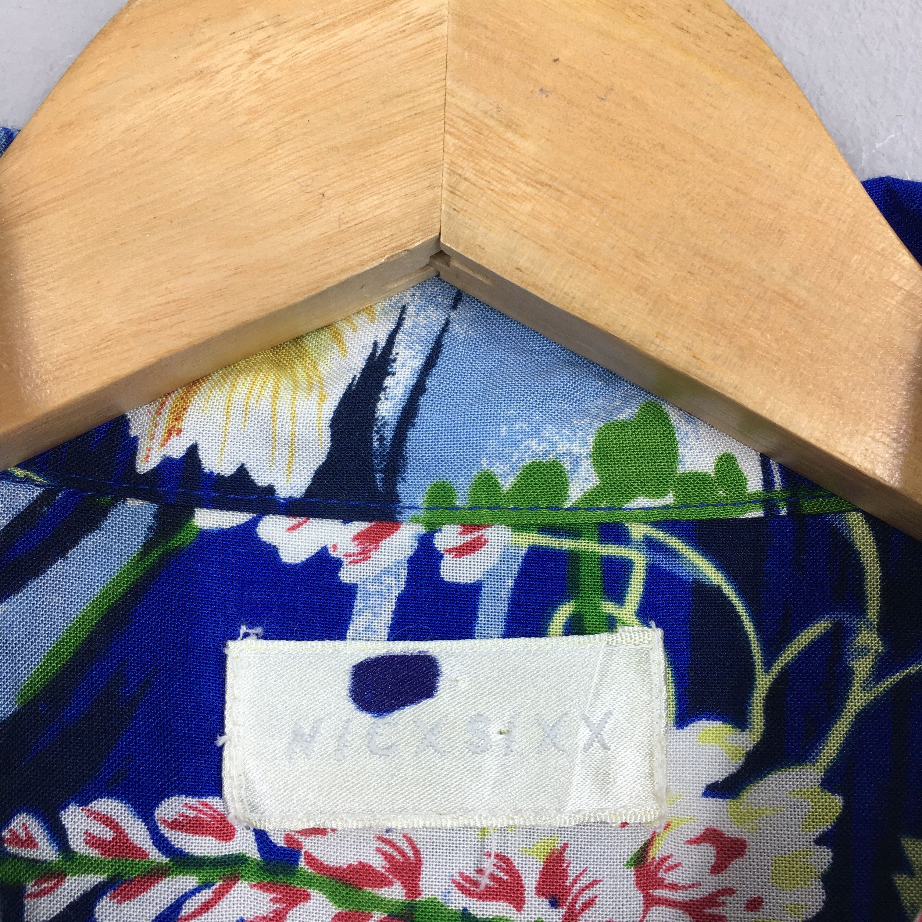 Japanese Brand Vintage Hawaiian Patina Japanese Gold Fish Rayon Blue Shirt Size US M / EU 48-50 / 2 - 5 Thumbnail