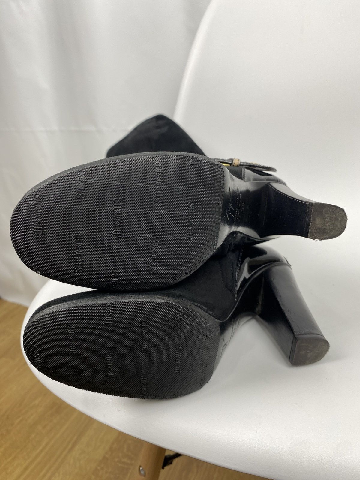 Giuseppe Zanotti Giuseppe Zanotti Suede Heel Boots size 36 Size US 6 / IT 36 - 8 Thumbnail