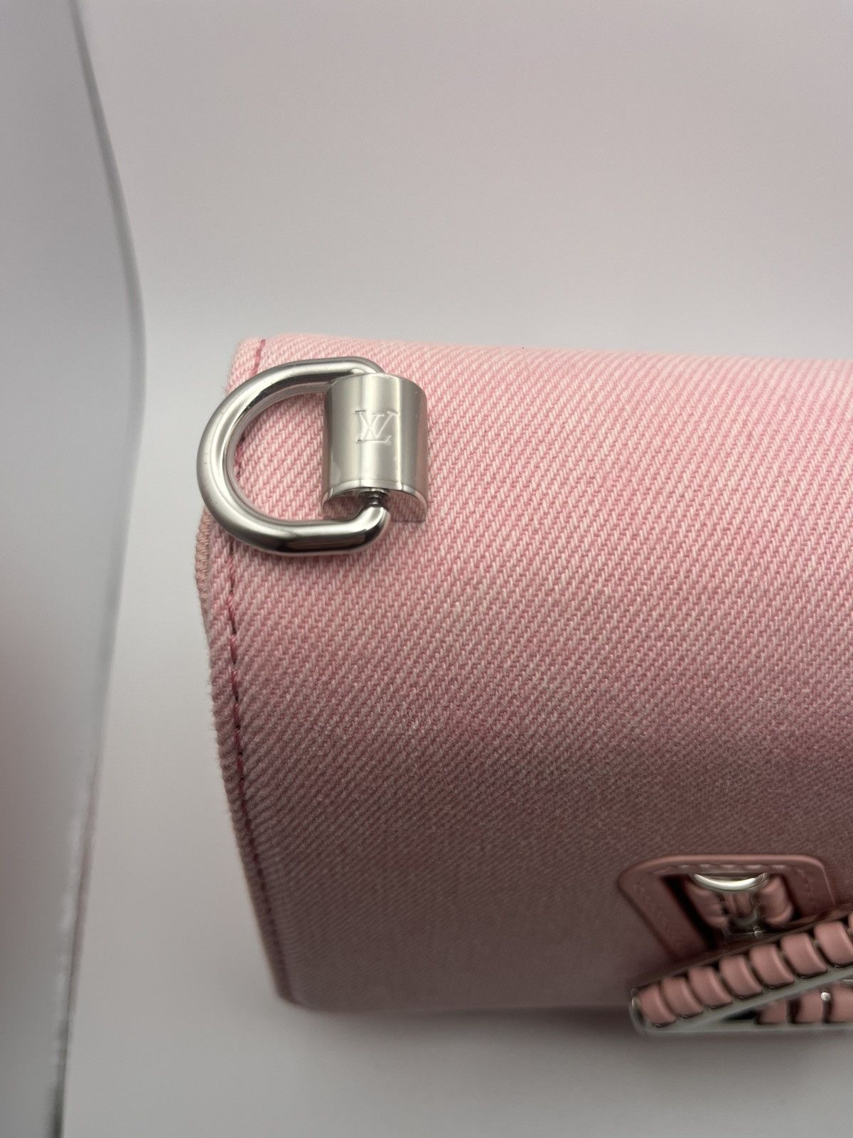 Louis Vuitton Louis Vuitton Pink Denim Twist PM Size ONE SIZE - 4 Thumbnail