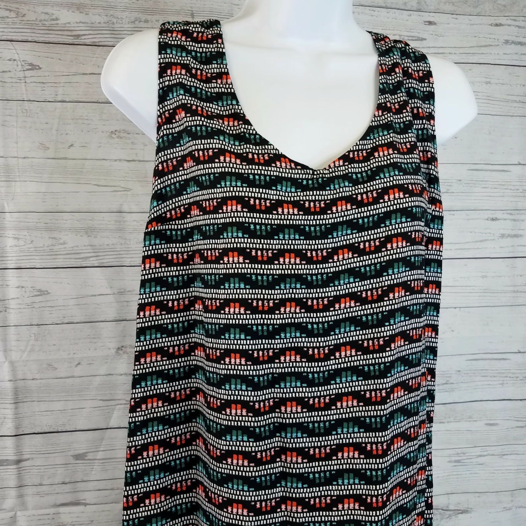 Old Navy Old Navy Womens Dress Sleeveless Scoop Neck Black Red Size S Short Shift Dress Size S / US 4 / IT 40 - 4 Thumbnail