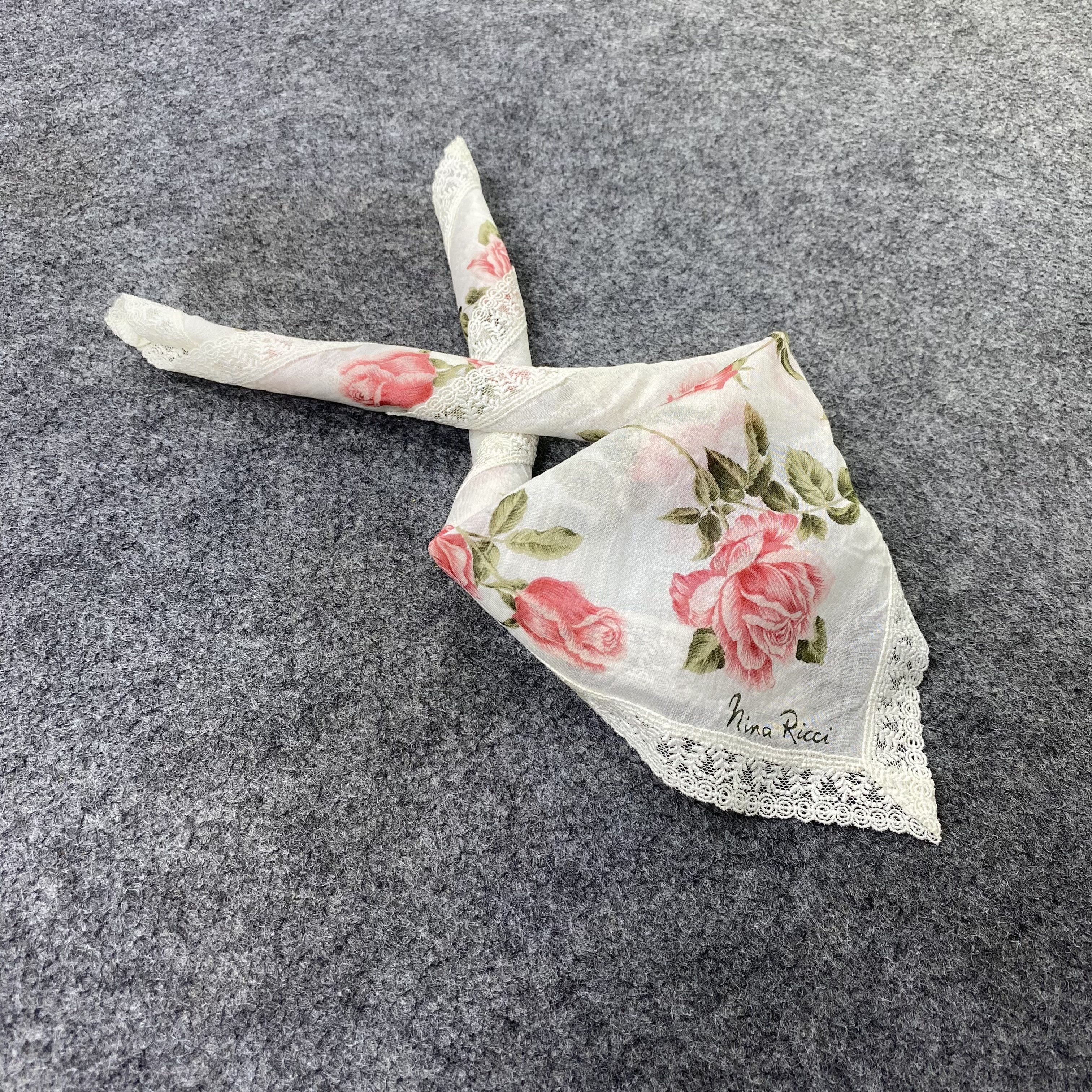 Nina Ricci Nina Ricci Handkerchief / Bandana / Neckerchief-B2373 Size ONE SIZE - 1 Thumbnail