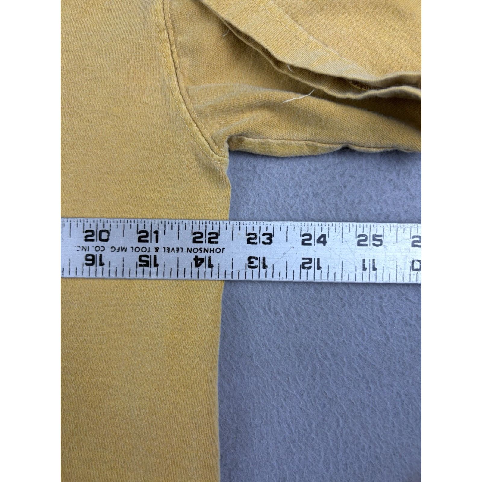 Vintage VINTAGE Foxwoods Casino T Shirt Men’s Large Yellow Dog Graphic Print Crew Neck Short Sleeve Cotton L Men Graphic Football?? Size US L / EU 52-54 / 3 - 6 Thumbnail