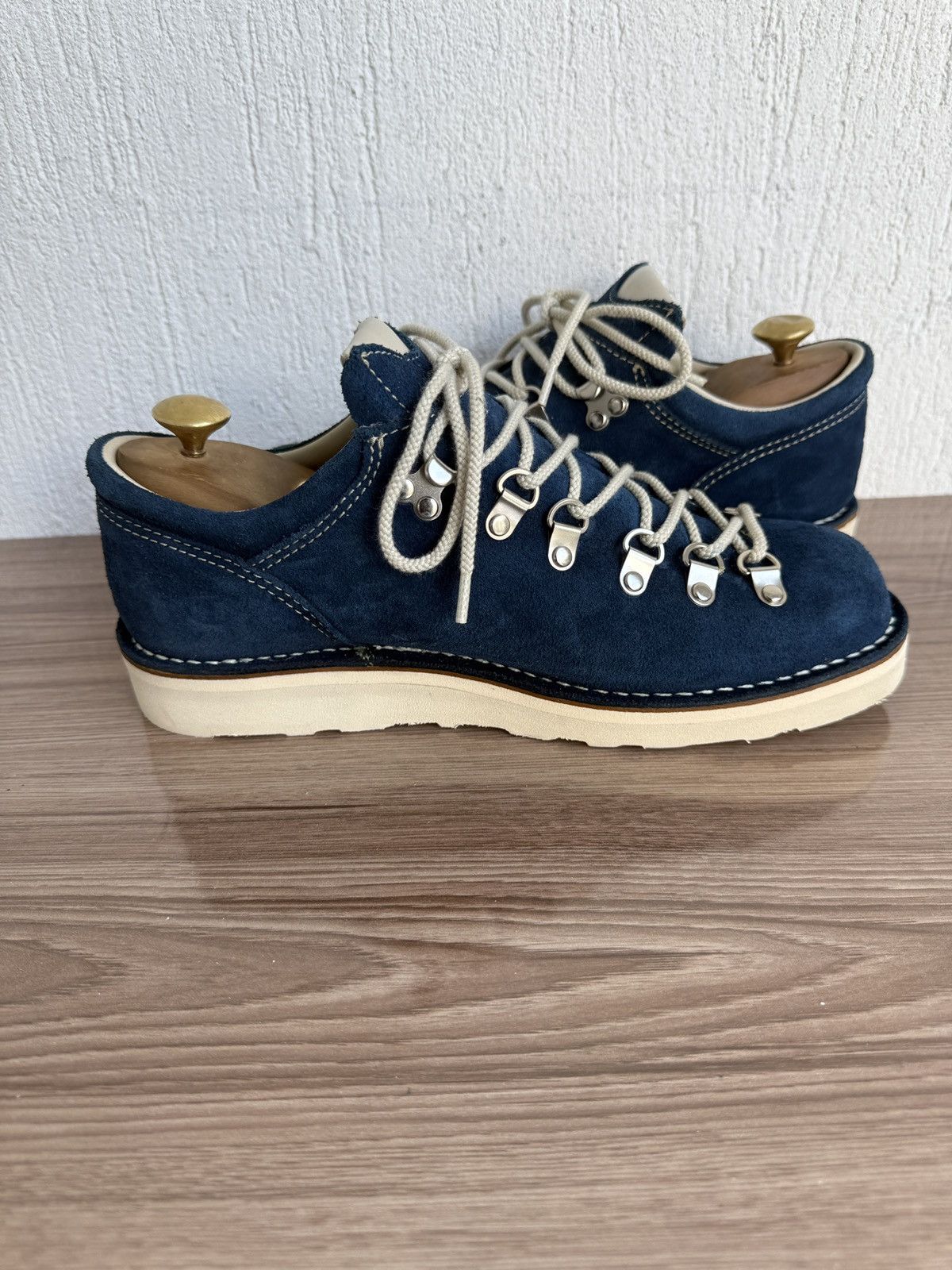 Danner 😮‍💨🥶suede mountain ridge boots Size US 9 / EU 42 - 14 Thumbnail