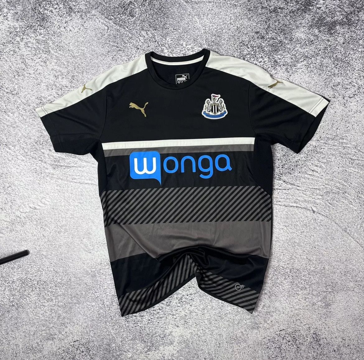 Puma Soccer Jersey Fc NEWCASTLE UNITED FOOTBALL JERSEY PUMA Size US M / EU 48-50 / 2 - 1 Thumbnail