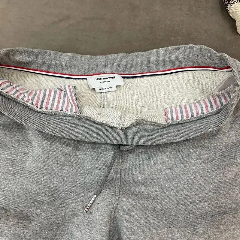 Thom Browne Thom Browne Gray Cotton Women's Shorts . Size 23" - 5 Thumbnail