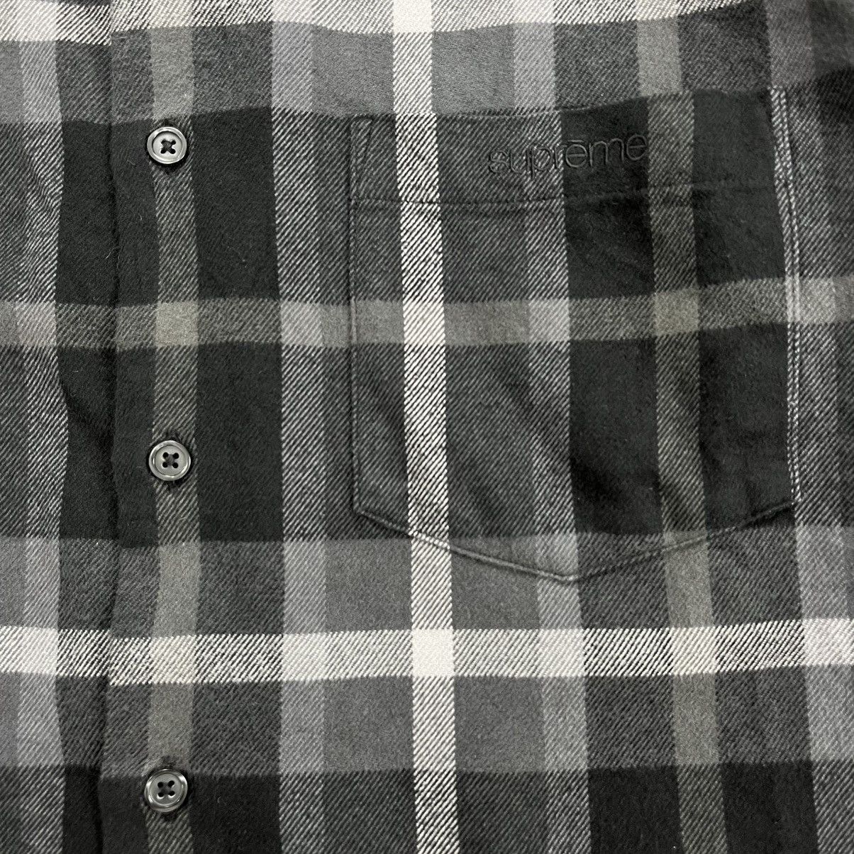 Supreme FW23 Supreme Plaid Black/Grey Flannel Shirt Size US S / EU 44-46 / 1 - 6 Thumbnail