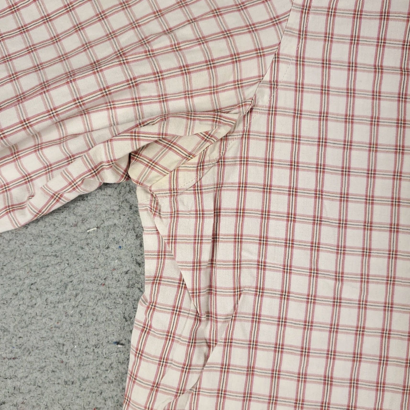 Banana Republic Banana Republic Shirt Mens M Red Plaid Button-Up Long Sleeve Casual Classic Preppy Business Workwear Blazer? (Wait) Size US M / EU 48-50 / 2 - 3 Thumbnail