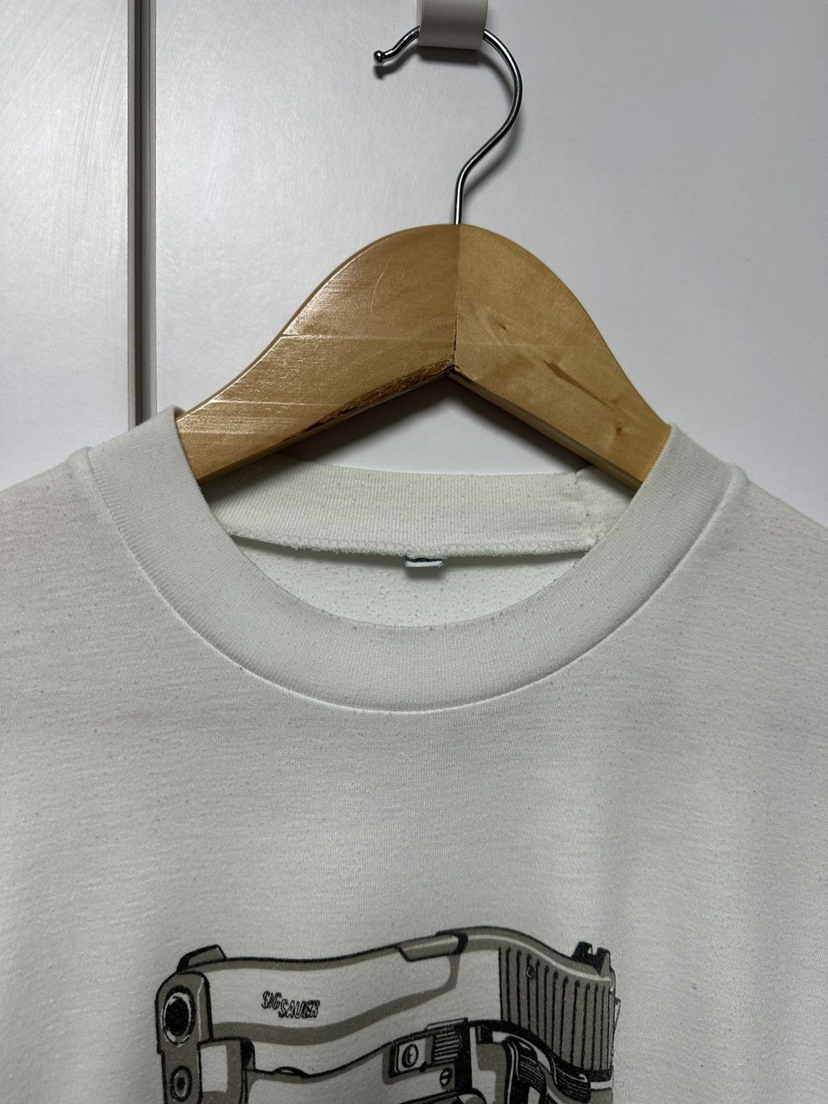 Vintage Vintage 90s Sig Sauer p 228 Rare USA T- Shirts Rap Size US M / EU 48-50 / 2 - 5 Thumbnail