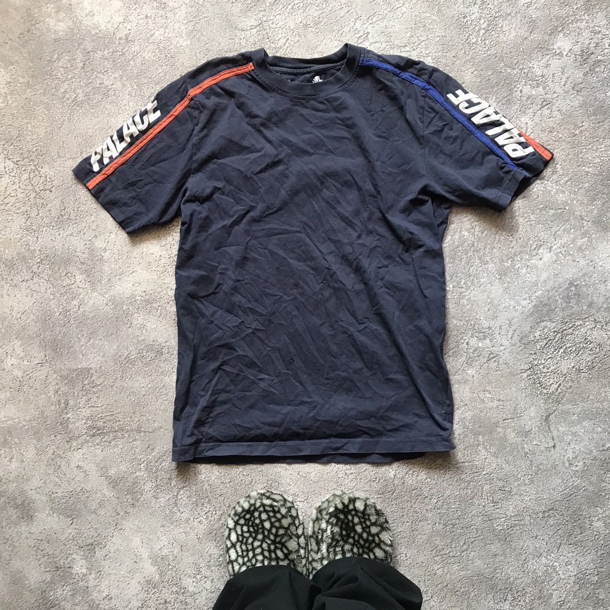 Vintage Vintage Palace Skateboards Graphic Tee Skate Y2K Sun Faded M Size US M / EU 48-50 / 2 - 1 Thumbnail