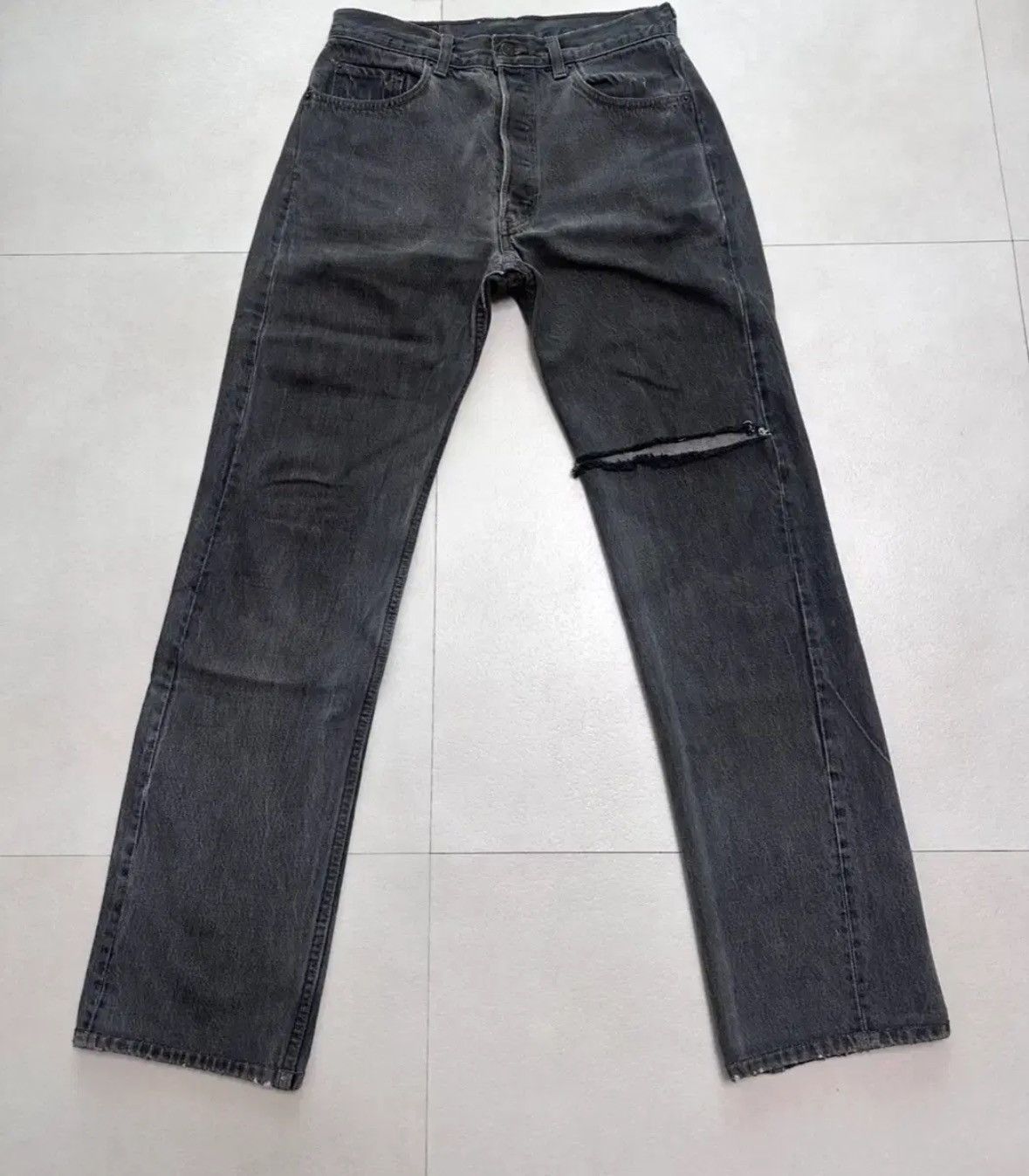 Levi's × Vetements Vetements X Levi's Back Logo Black Denim Pants Size US 30 / EU 46 - 2 Thumbnail