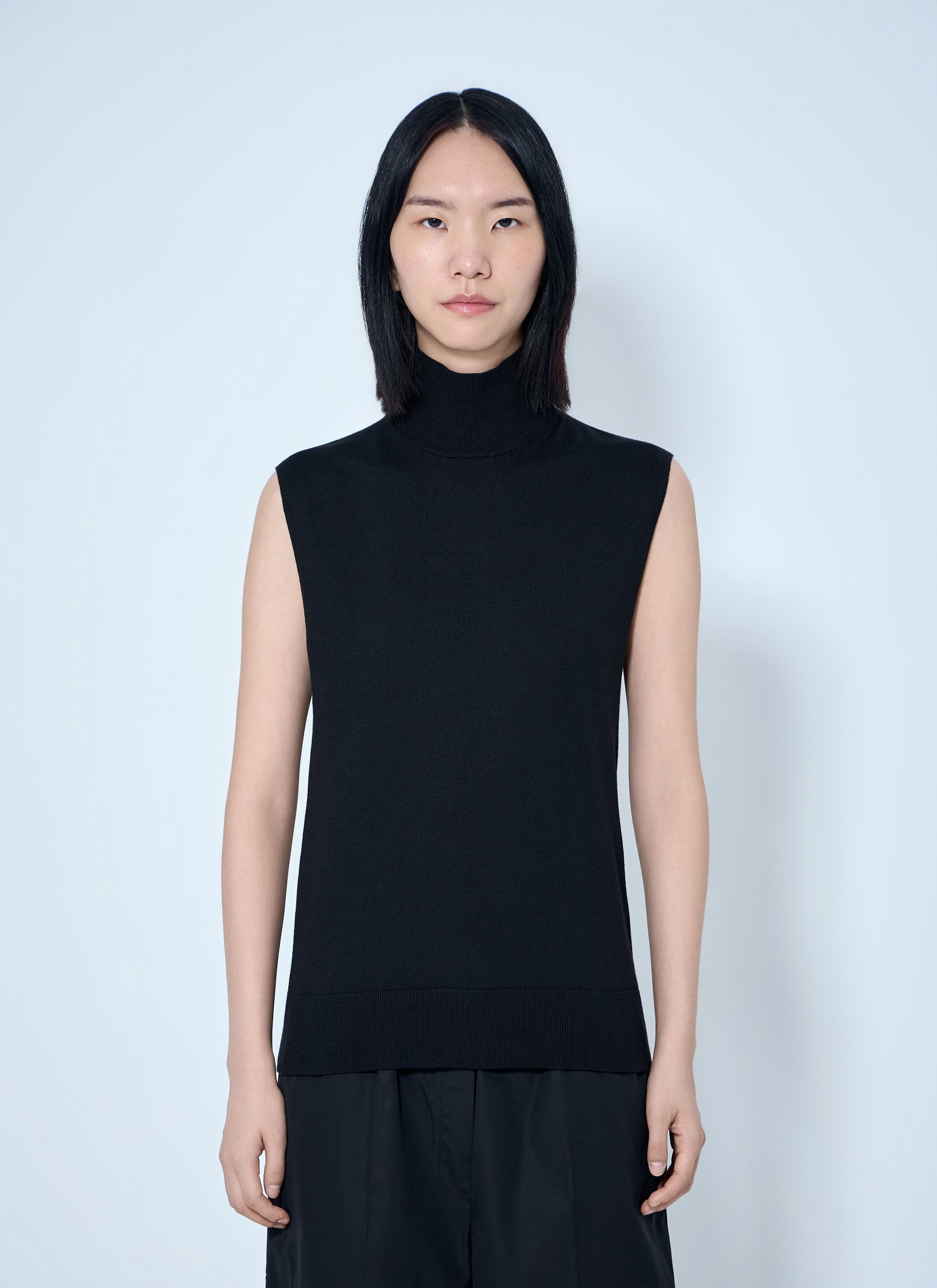 Toteme Toteme Sleeveless Fine Turtleneck Size L / US 10 / IT 46 - 1 Thumbnail