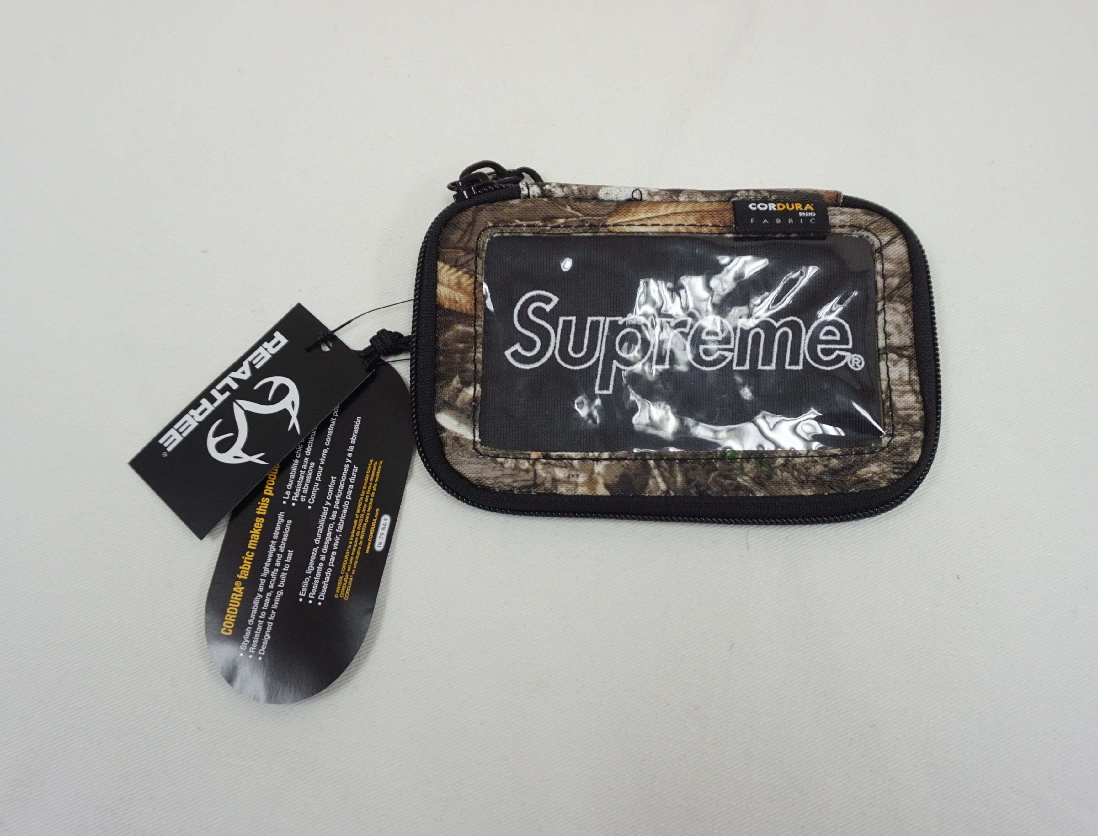 Supreme Supreme Small Zip Pouch Real Tree Camo Size ONE SIZE - 1 Thumbnail