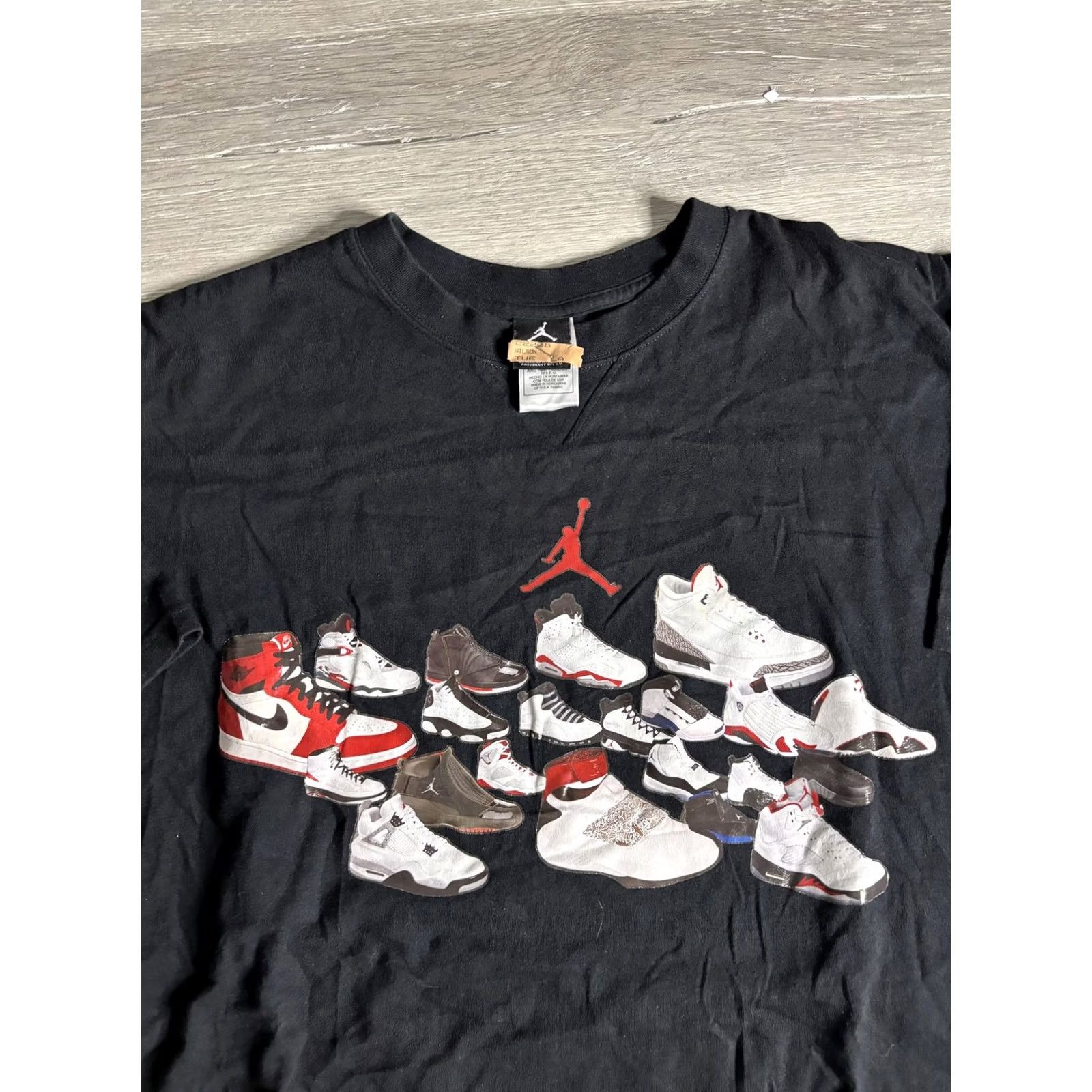 Jordan Brand Jordan Shirt Mens Large Black Retro Graphic Print Tee Sneaker Jumpman T-Shirt Basketball Nike Crew Neck Short Sleeve Size US L / EU 52-54 / 3 - 2 Thumbnail
