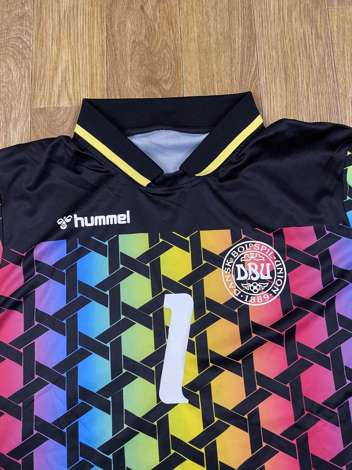 Hummel 1992 Denmark Retro Kit Reissue Goalkeeper Longsleeve Size US XL / EU 56 / 4 - 2 Thumbnail