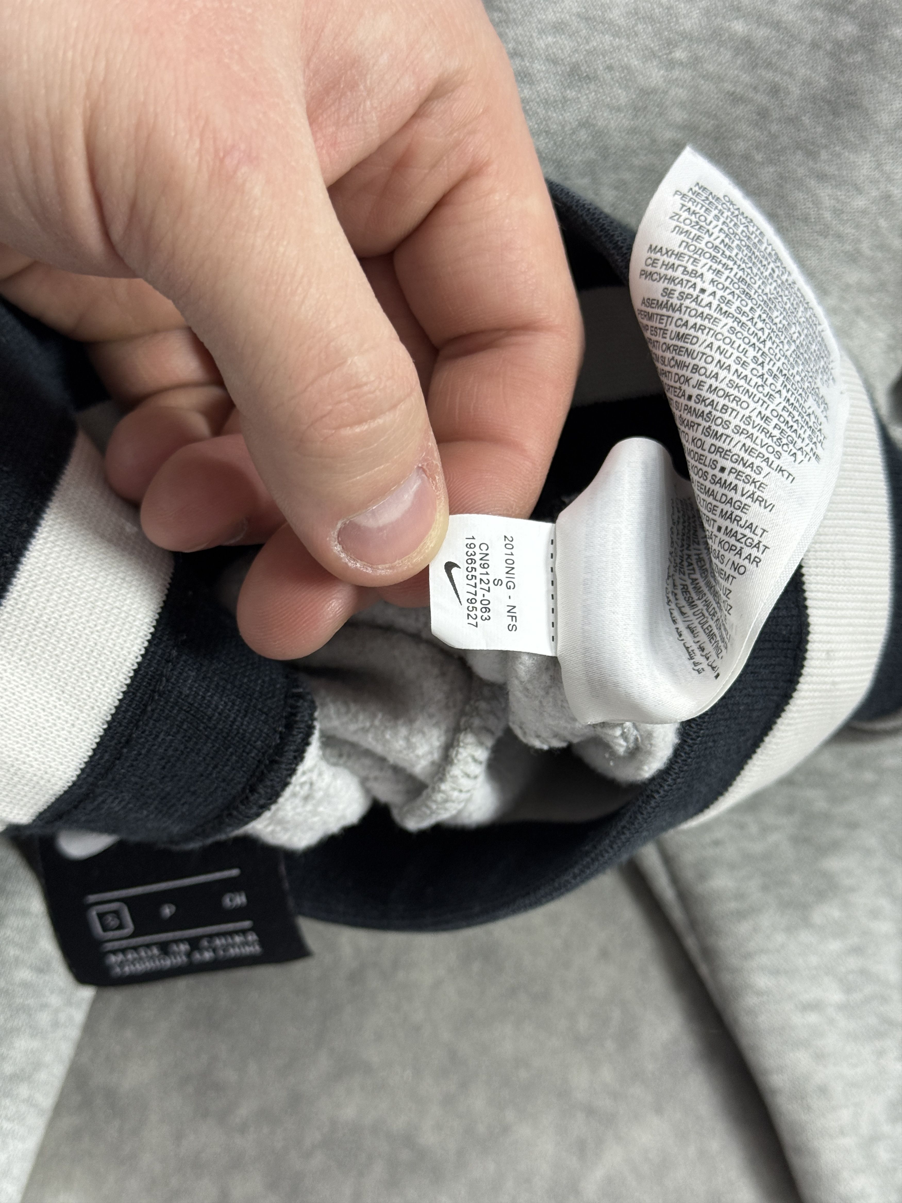 Nike Nike Sweatpants Baggy Big Logo at Thigh Size US 30 / EU 46 - 6 Thumbnail