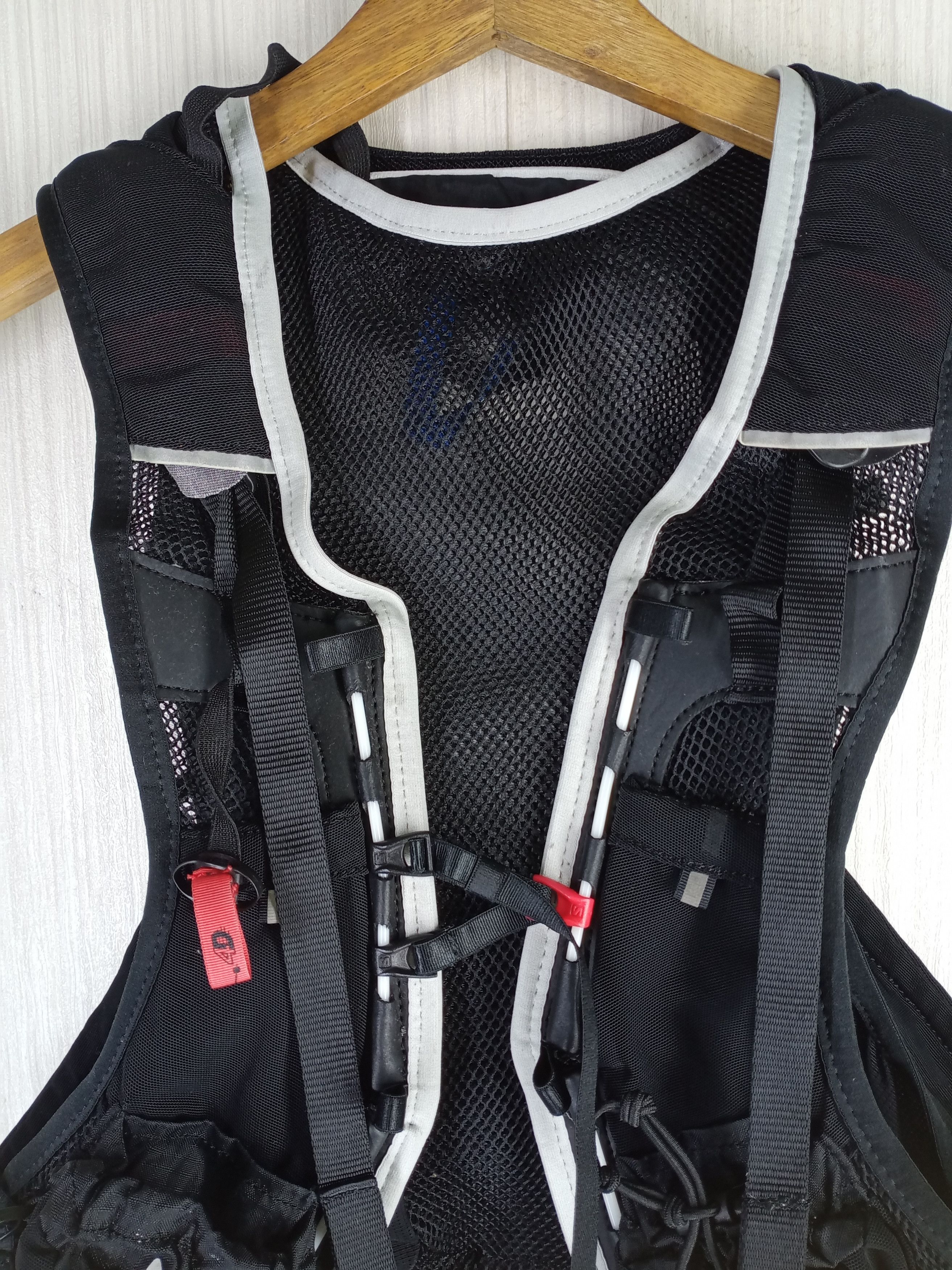 Salomon Rare SALOMON ADV SKIN 12 For Trail Tranning Vest Size US M / EU 48-50 / 2 - 5 Thumbnail