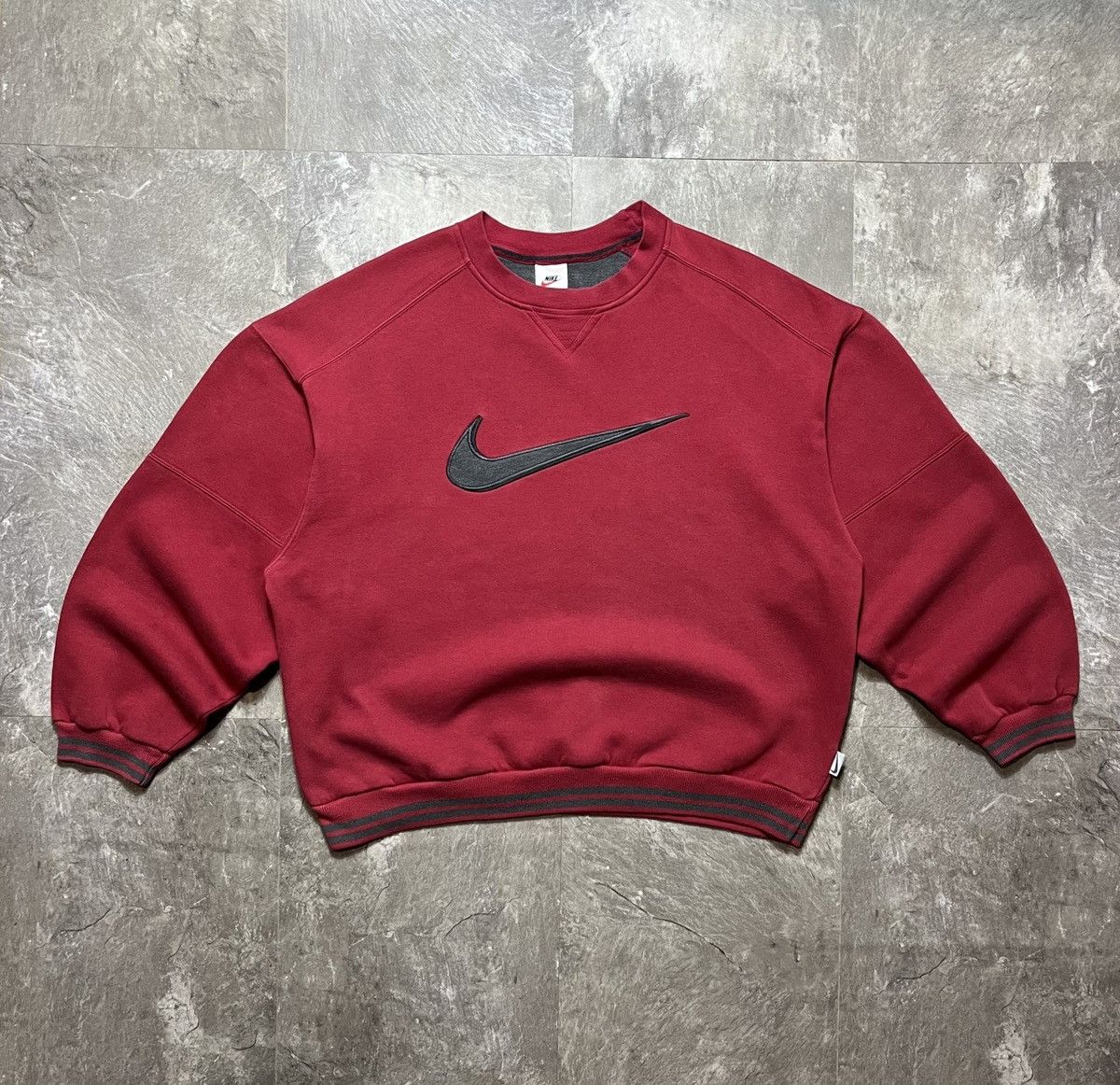 Nike Vintage Nike Sweatshirt Big Logo Swoosh Crewneck 90s Red Y2K Size US S / EU 44-46 / 1 - 1 Thumbnail