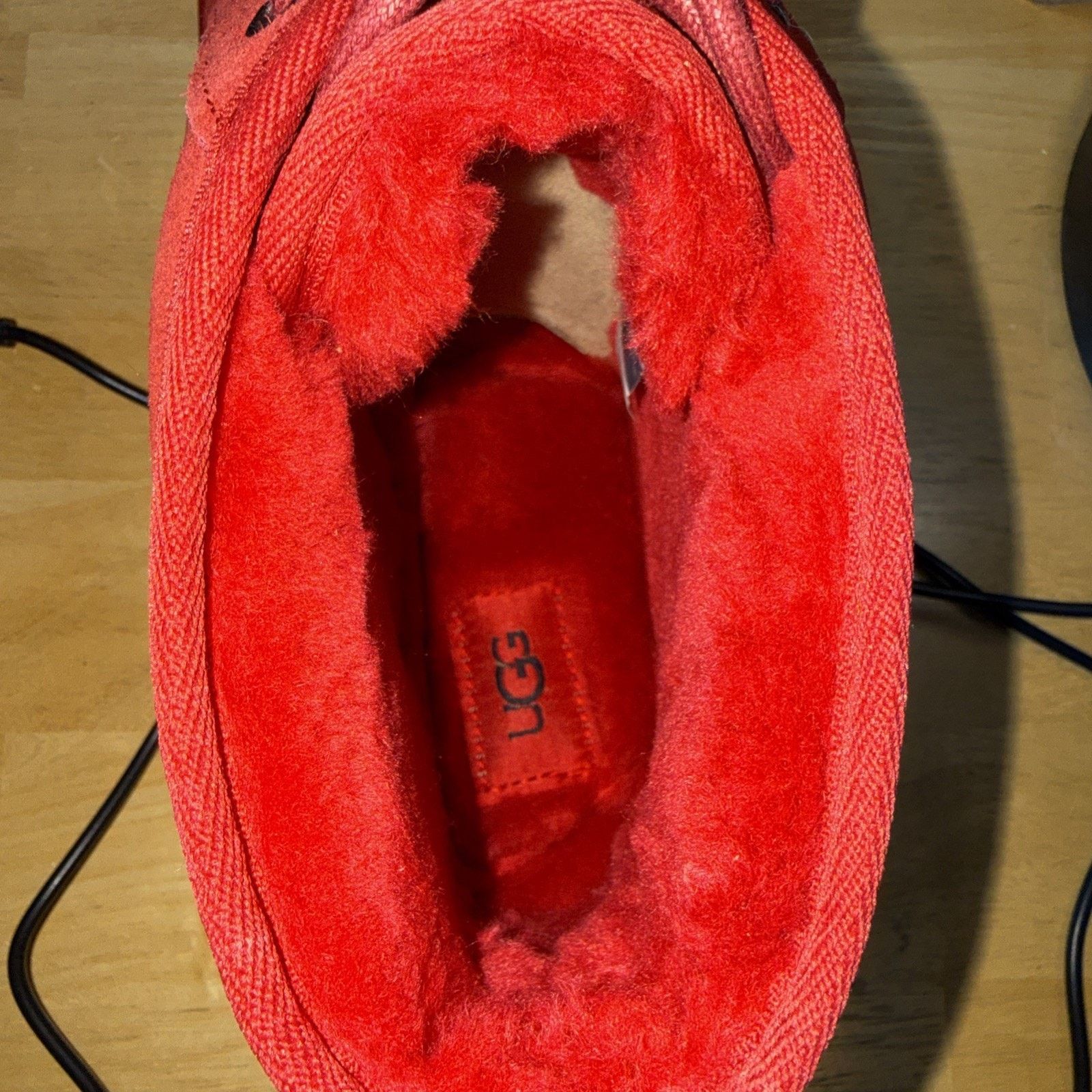 Ugg UGG MENS NEUMEL GRAPHIC OUTLINE BOOT "SAMBA RED BLACK" US 13 Size US 13 / EU 46 - 8 Thumbnail