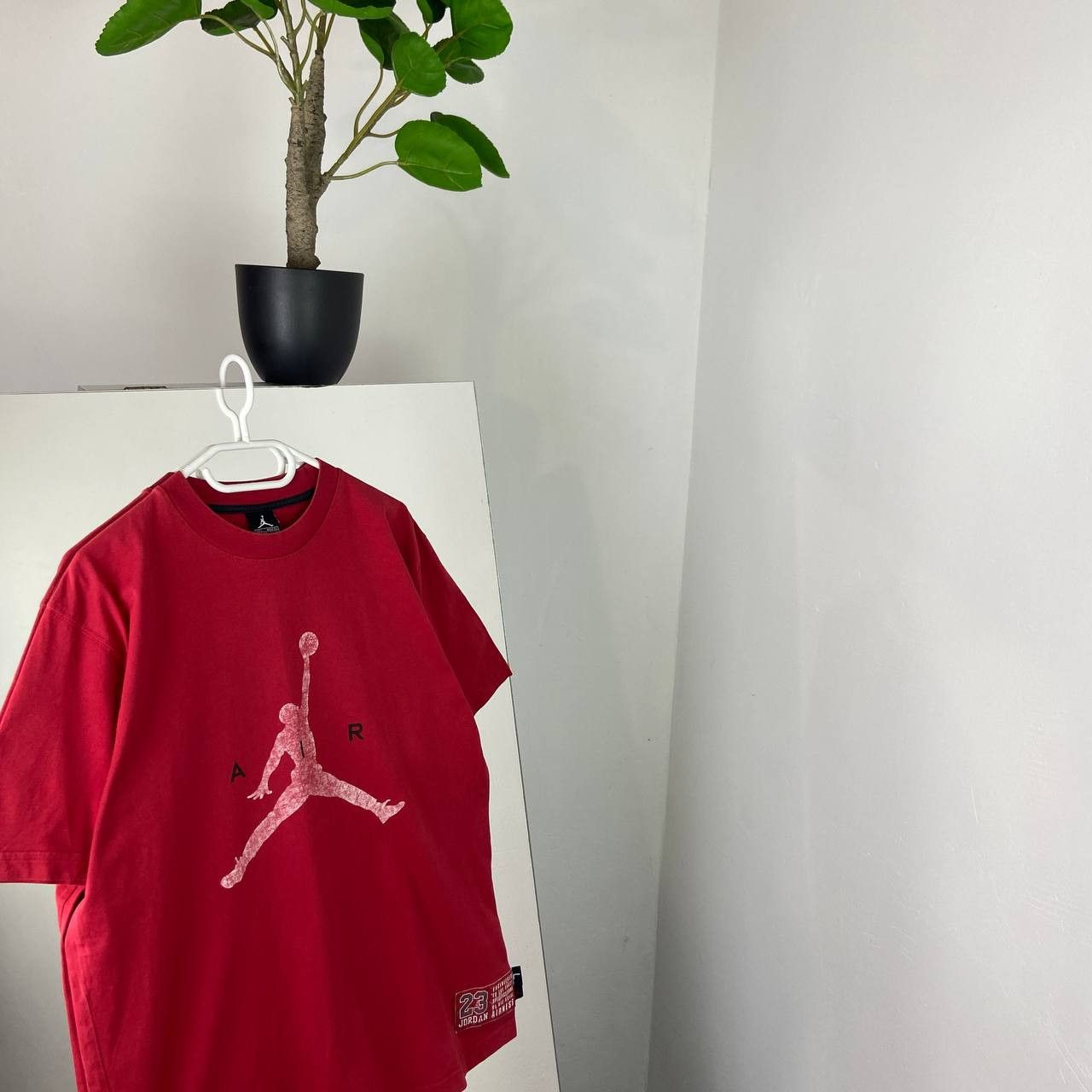 Jordan Brand Jordan Vintage NBA 00s Nike Air T-Shirt Size US L / EU 52-54 / 3 - 1 Thumbnail