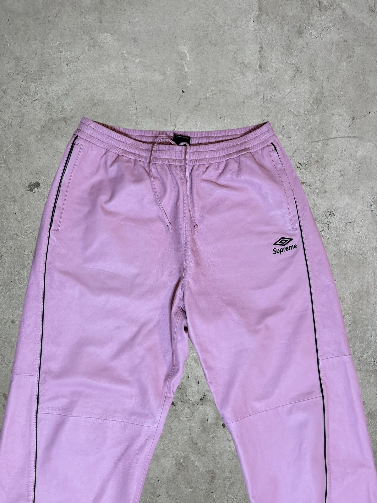 Supreme Supreme x Umbro Leather Track Pants Size US 36 / EU 52 - 4 Thumbnail