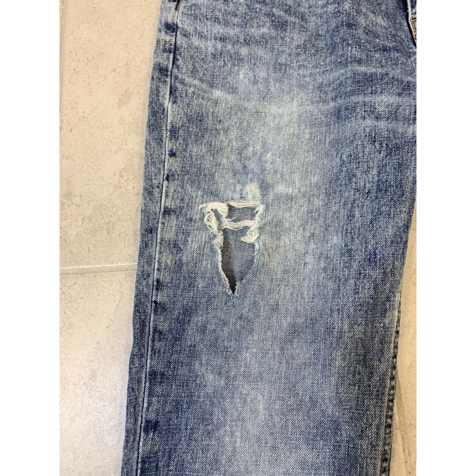 Levi's Levi's Jeans Slim Fit 511 Straight Leg Medium Wash Denim Blue 36 Inseam 30 Mens Jeans Size US 36 / EU 52 - 4 Thumbnail