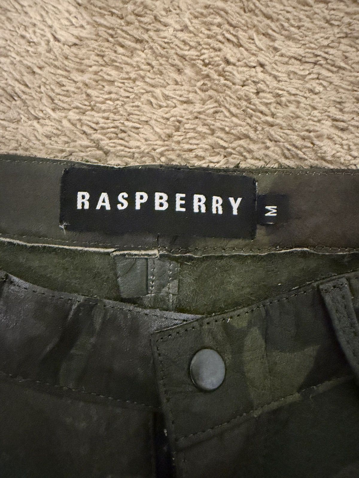 The GV Gallery GV Gallery Raspberry Hills ‘Barrack’ Camo Leather Shorts Size US 32 / EU 48 - 3 Thumbnail