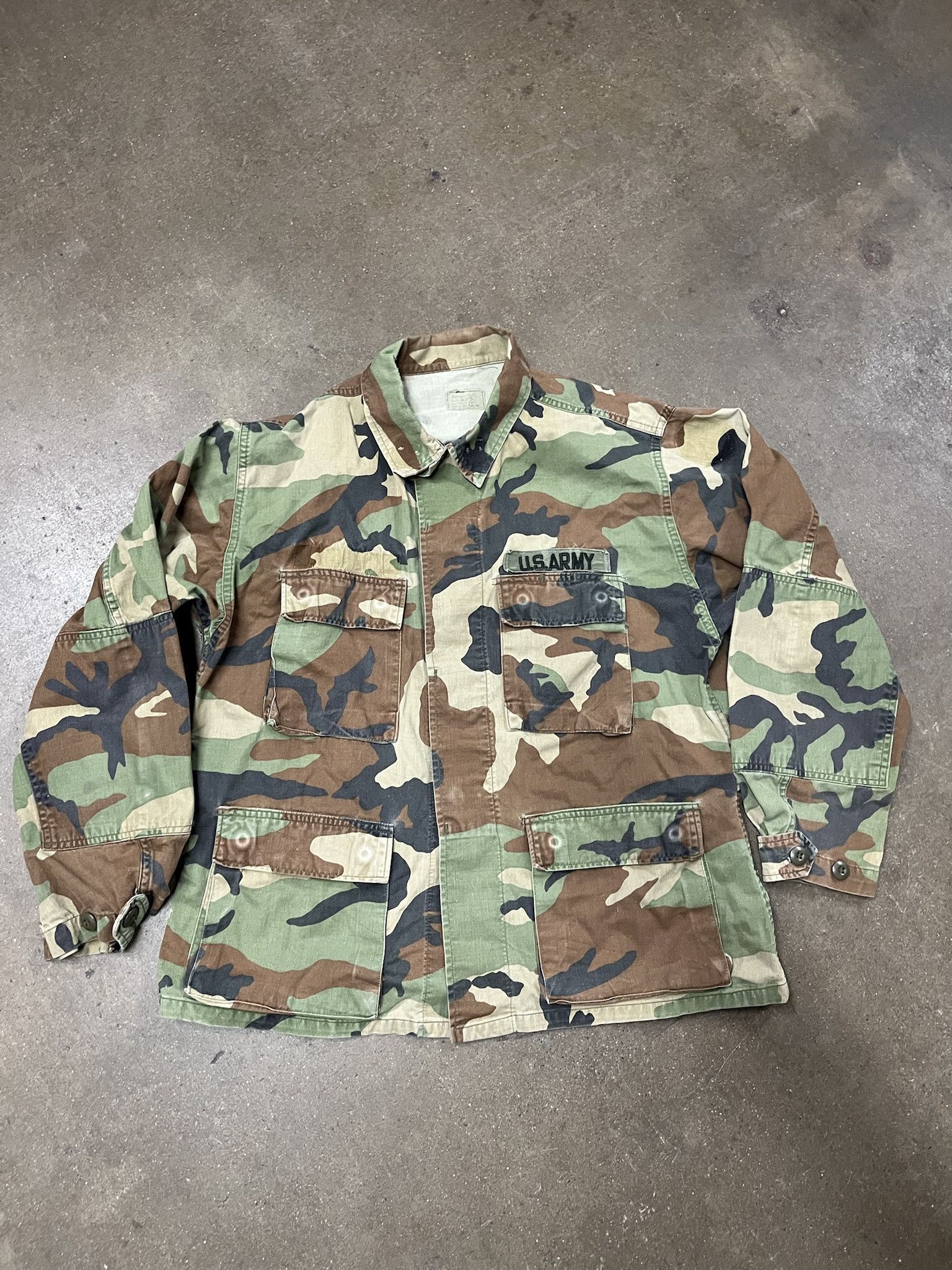 Vintage Vintage Woodland Camo Field Shirt Light Jacket Size M Size US M / EU 48-50 / 2 - 1 Thumbnail