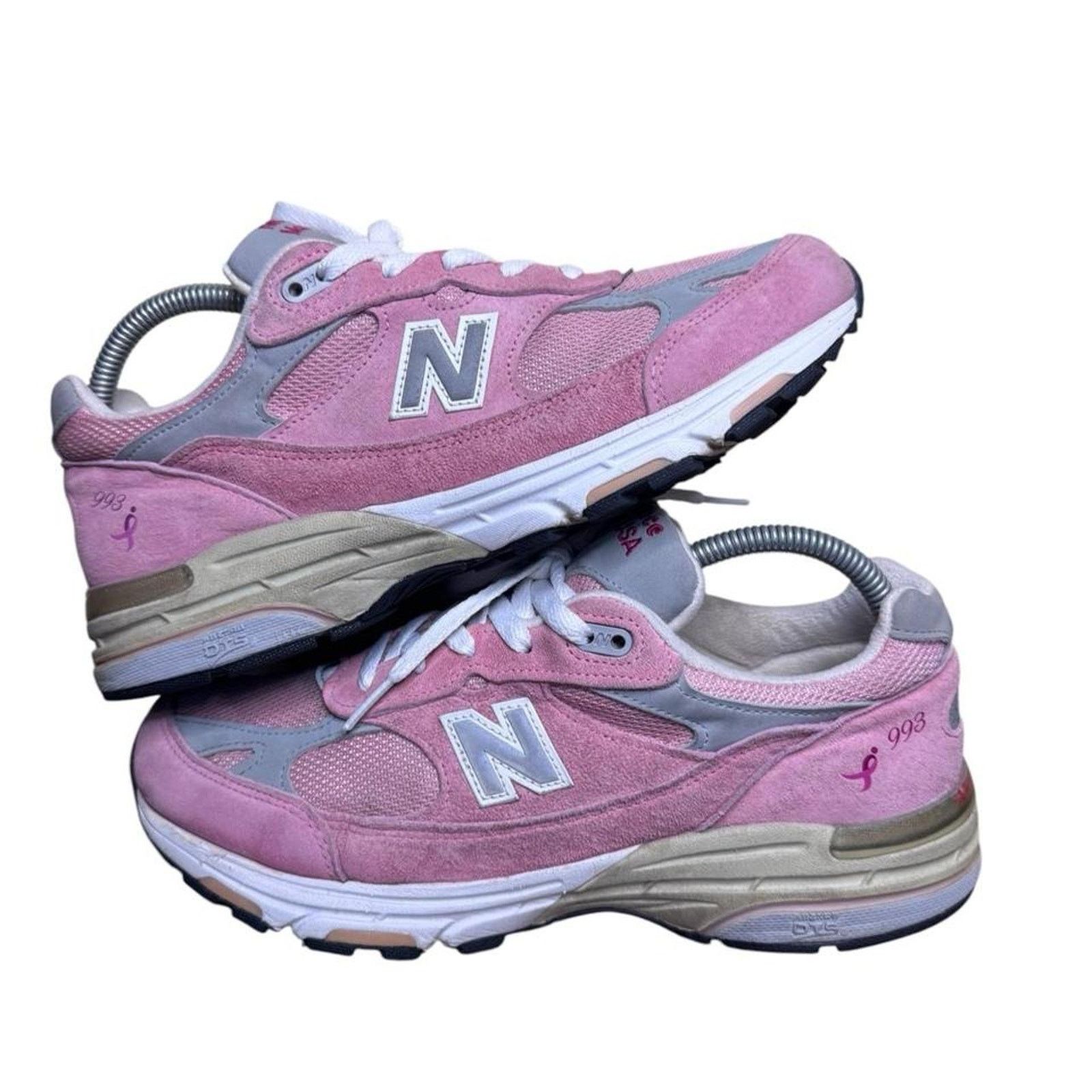 New Balance New Balance 993 Breast Cancer Shoes Women Size 8.5 Pink Size US 8.5 / IT 38.5 - 1 Thumbnail