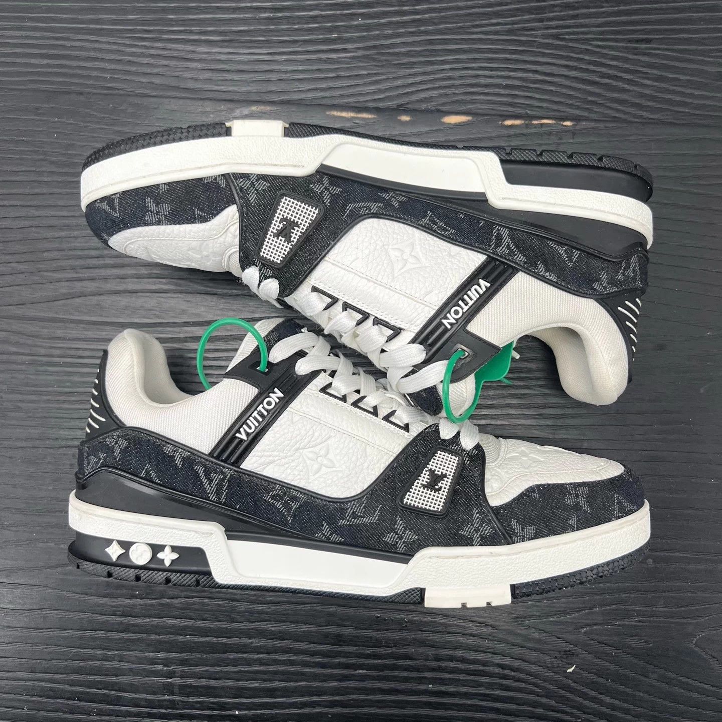Louis Vuitton LV Trainer 9.5/43.5 Black White Denim Mint Size US 10.5 / EU 43-44 - 7 Thumbnail