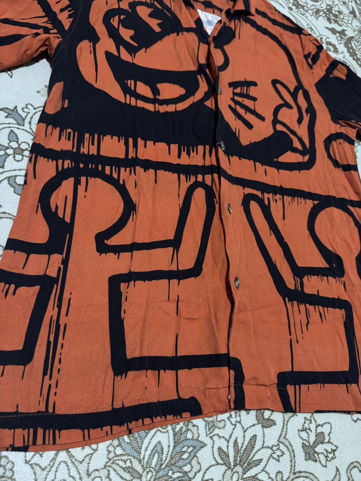 Keith Haring × Mickey Mouse RARE! Rayon Hawaii Shirt Keith Haring x Mickey Mouse Size US S / EU 44-46 / 1 - 3 Thumbnail