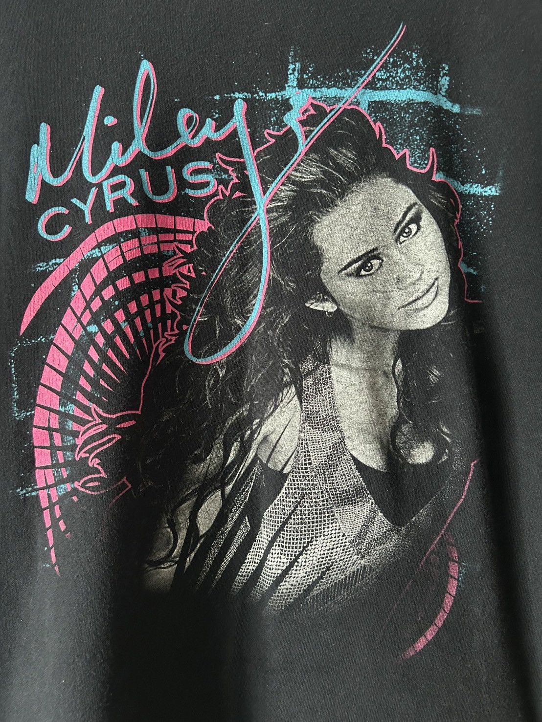 Other Miley Cyrus T Shirt 00’ Size US L / EU 52-54 / 3 - 2 Thumbnail