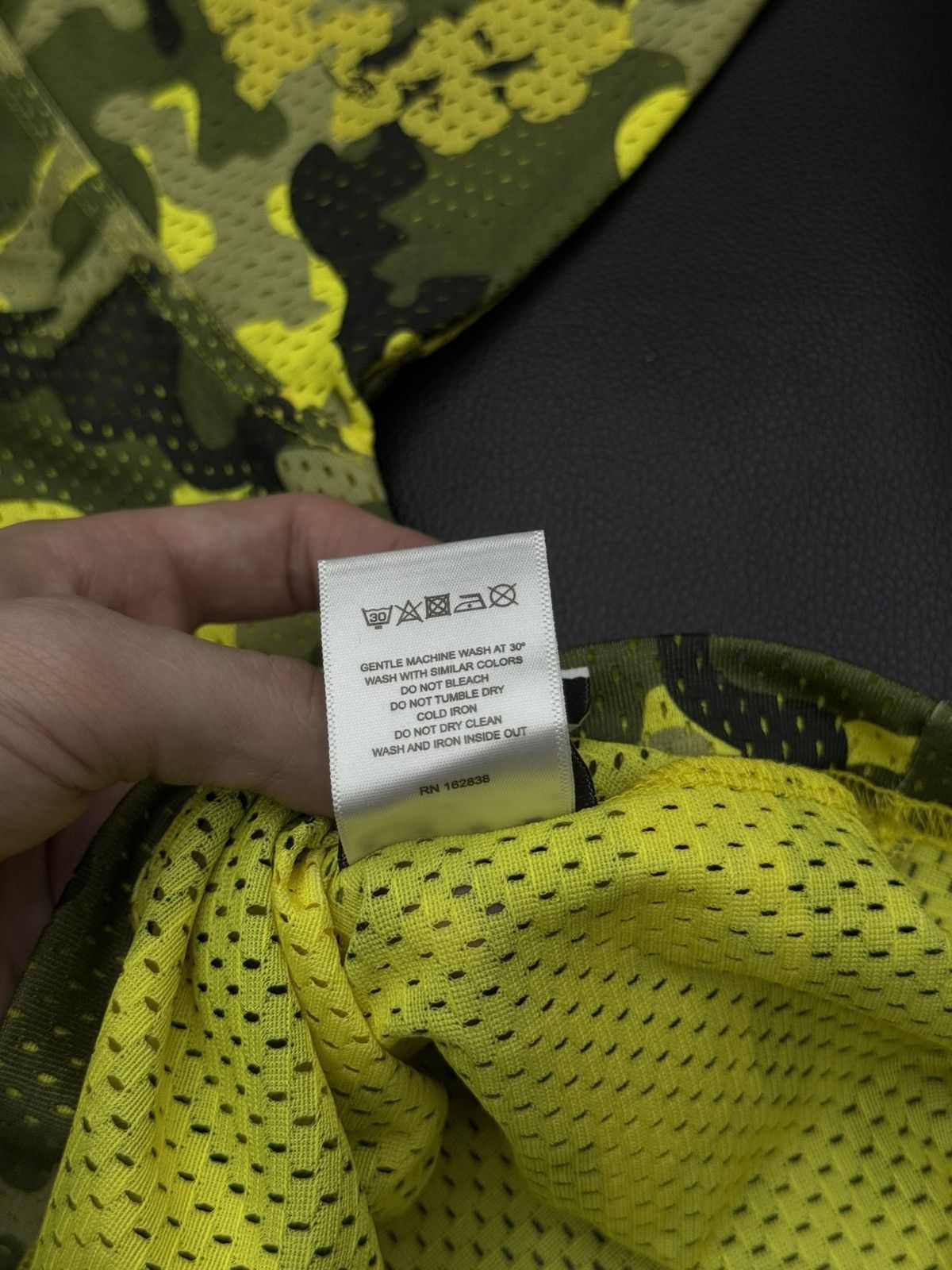 DENIM TEARS Denim Tears Yellow Camo Cotton Wreath Jersey Size L (NEW) Size US L / EU 52-54 / 3 - 11 Thumbnail