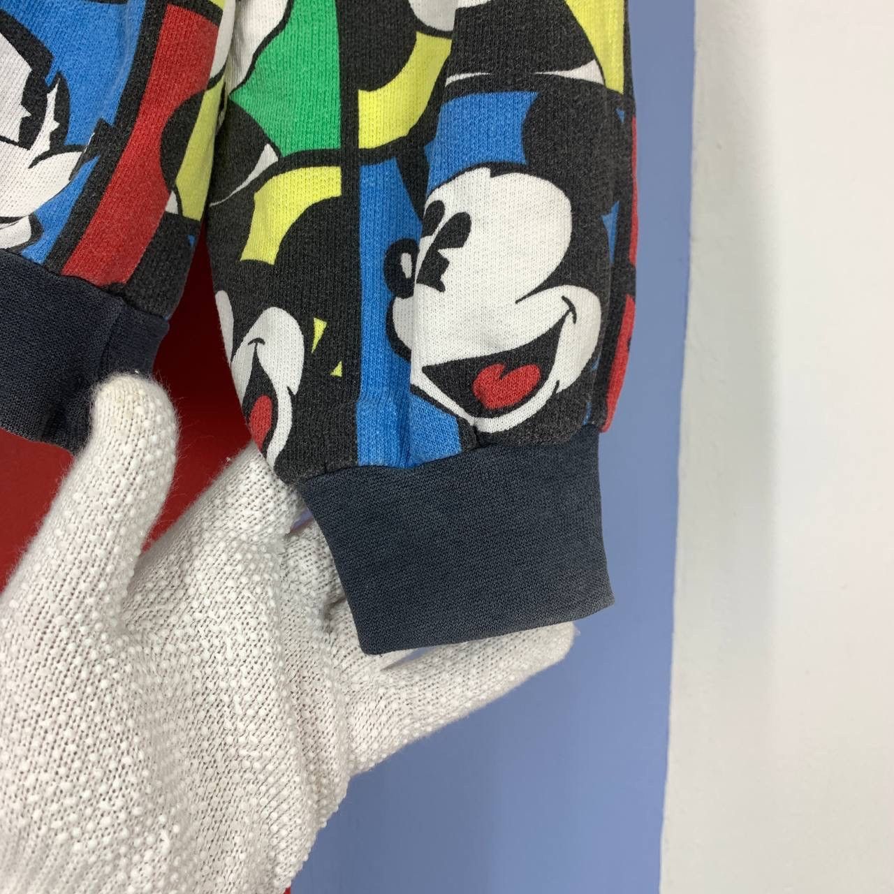 Mickey Mouse 90s Vintage MICKEY MOUSE Full Print Sweatshirt #2318-02 Size US S / EU 44-46 / 1 - 6 Thumbnail