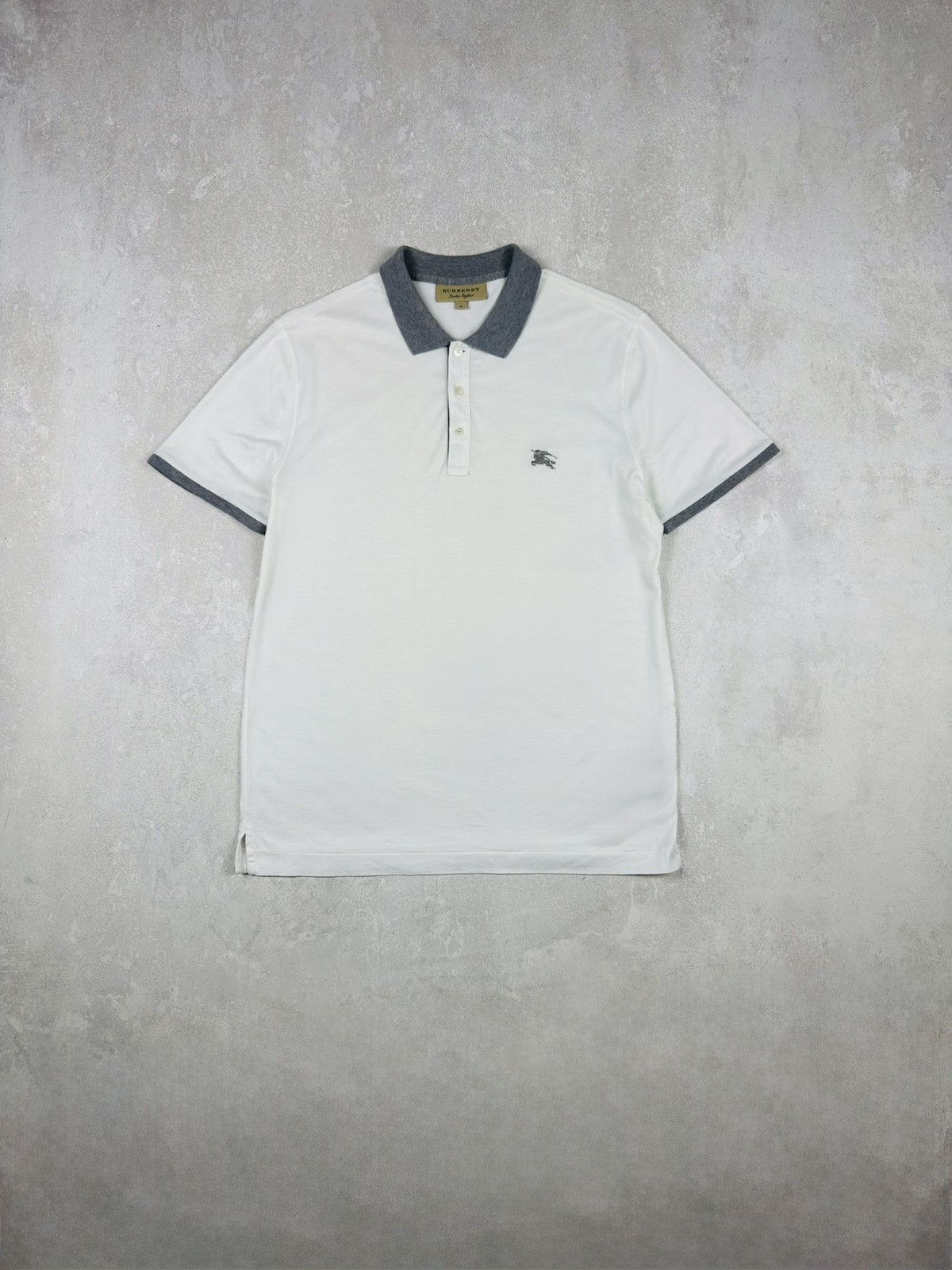 Burberry Burberry London England White Short Sleeve Polo Logo size M Size US M / EU 48-50 / 2 - 1 Thumbnail