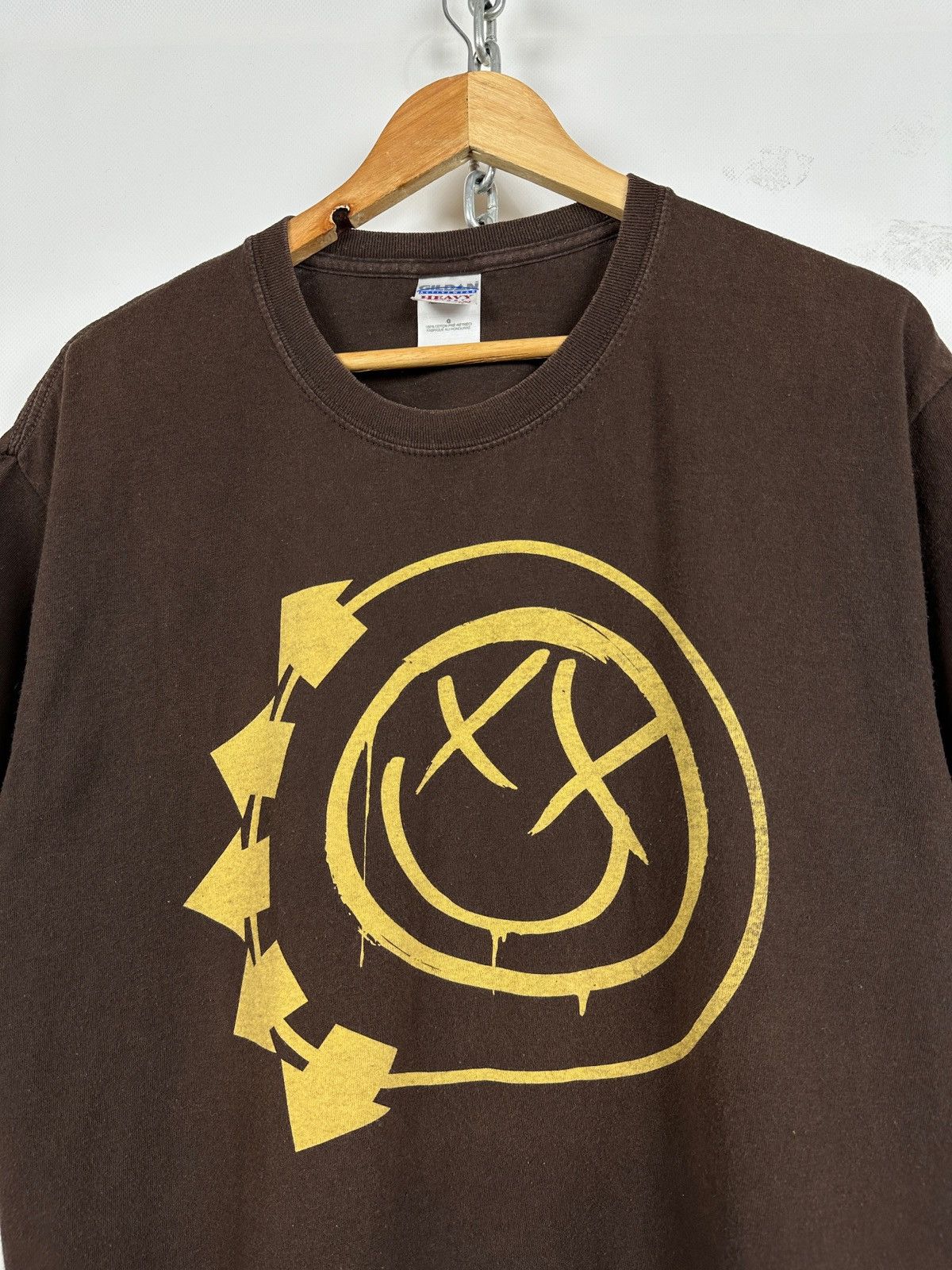 Band Tees Vintage Blink 182 Brown Band T-Shirt Size US L / EU 52-54 / 3 - 4 Thumbnail