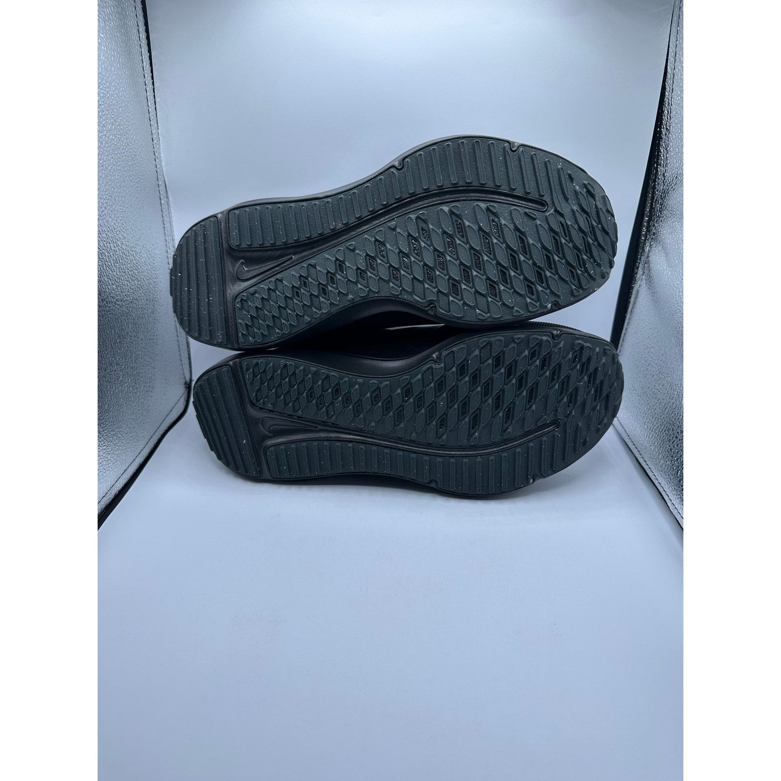 Nike Nike Downshifter 12 Extra Wide “Black Particle Grey” Size US 8.5 / EU 41-42 - 5 Thumbnail
