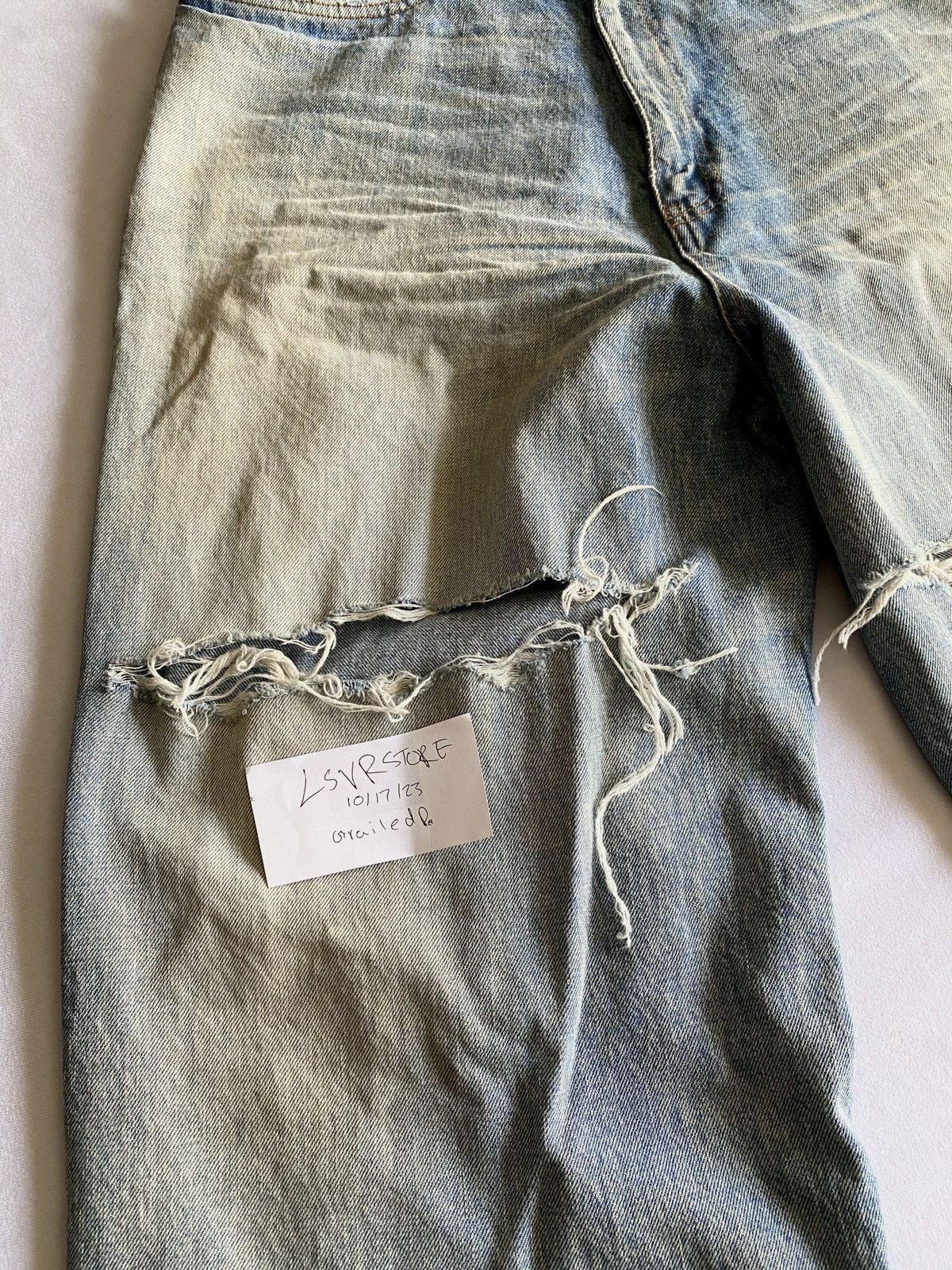 Balenciaga BALENCIAGA Destroyed Super Large Baggy Blue Jean OG size S Size US 32 / EU 48 - 4 Thumbnail