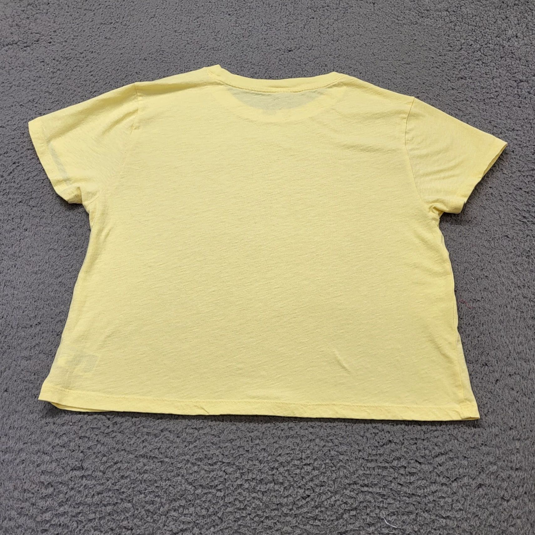American Eagle Outfitters American Eagle T-Shirt Women's Size Medium Buttery Yellow New York City Cropped Size M / US 6-8 / IT 42-44 - 2 Thumbnail