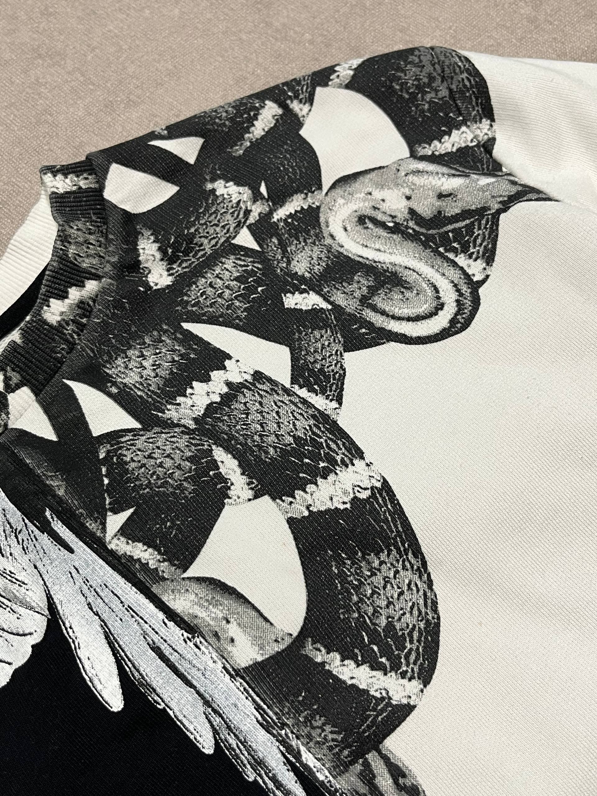 Marcelo Burlon Marcelo Burlon Rare Men`s Sweatshrit Wings Snake Sz XS Size US XS / EU 42 / 0 - 7 Thumbnail