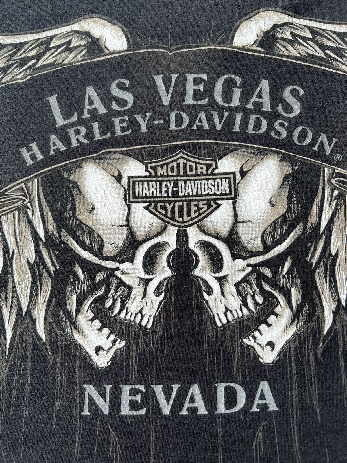 Harley Davidson Vintage 2011 Harley Davidson Las Vegas Skull Y2k T-shirt Size US M / EU 48-50 / 2 - 13 Thumbnail