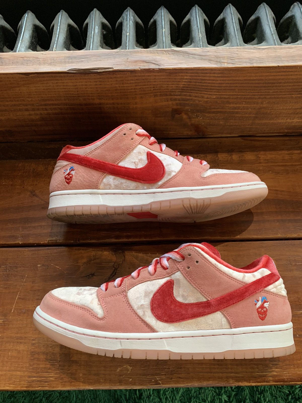 nike sb dunk strangelove special box