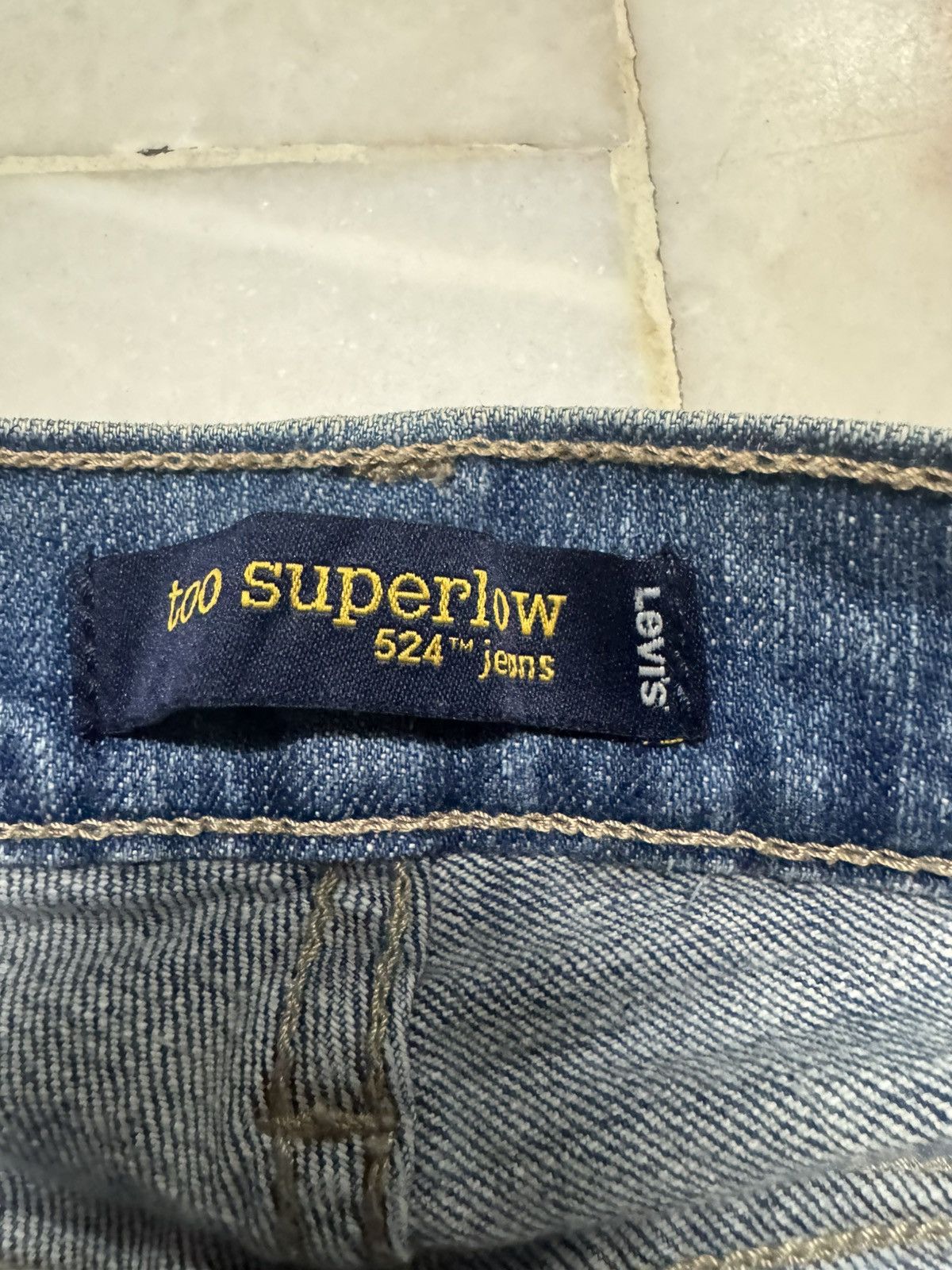 Levi's 💥BELL BOTTOM 90s💥TOO SUPERLOW 524 LEVI'S GRUNGE DISTRESS Size US 28 / EU 44 - 12 Thumbnail