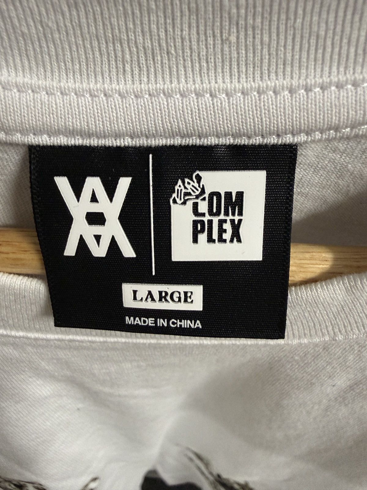 Complex Daniel Arsham x ComplexCon Crystals Long Sleeve Tee Size US L / EU 52-54 / 3 - 3 Thumbnail