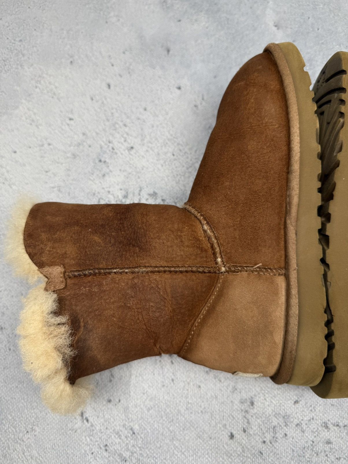 Ugg UGG Australia Bailey Button Short Chestnut Sheepskin Boots Size US 6 / IT 36 - 7 Thumbnail