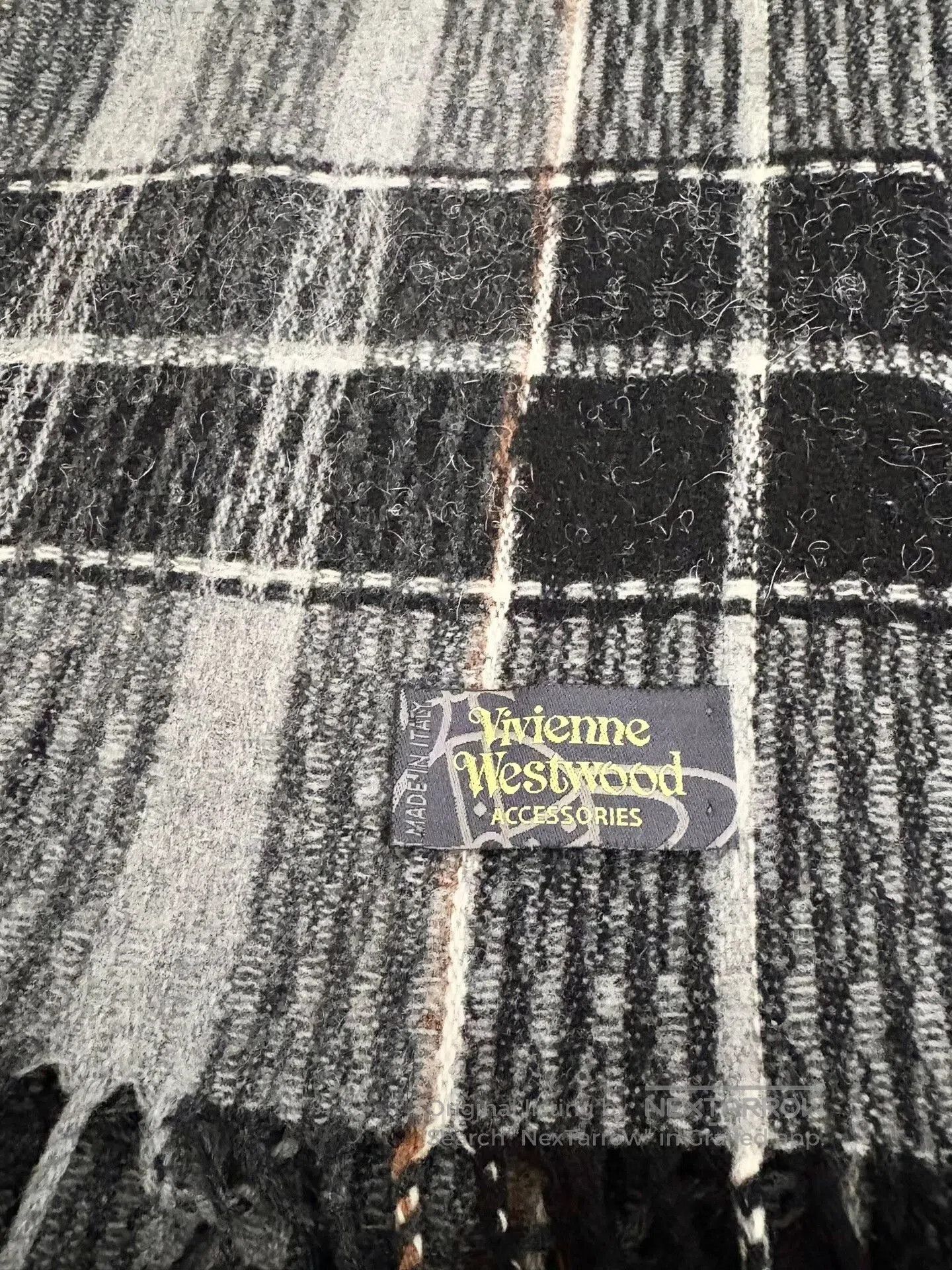 Vivienne Westwood Vivienne Westwood Vintage Letter Embroidery Scarf. Size ONE SIZE - 6 Thumbnail