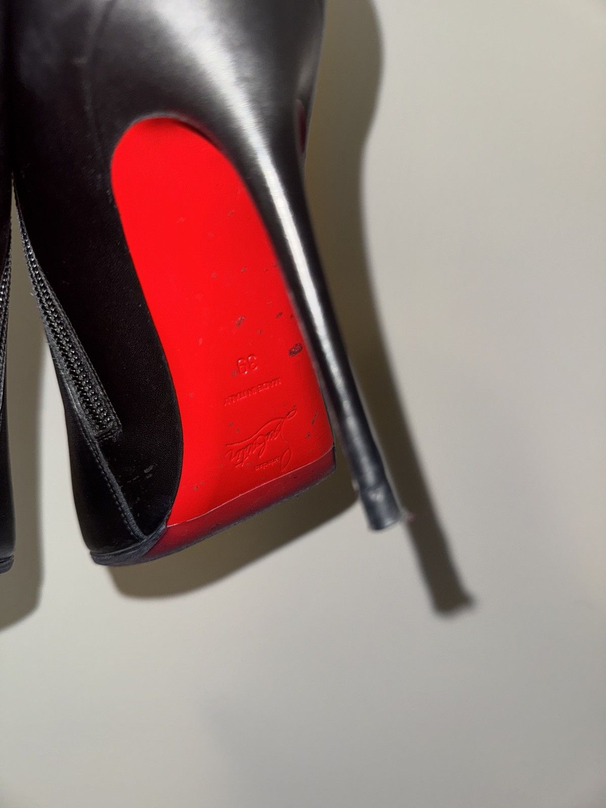 Christian Louboutin ELOSIE BOOTIE Size US 8 / IT 38 - 7 Thumbnail