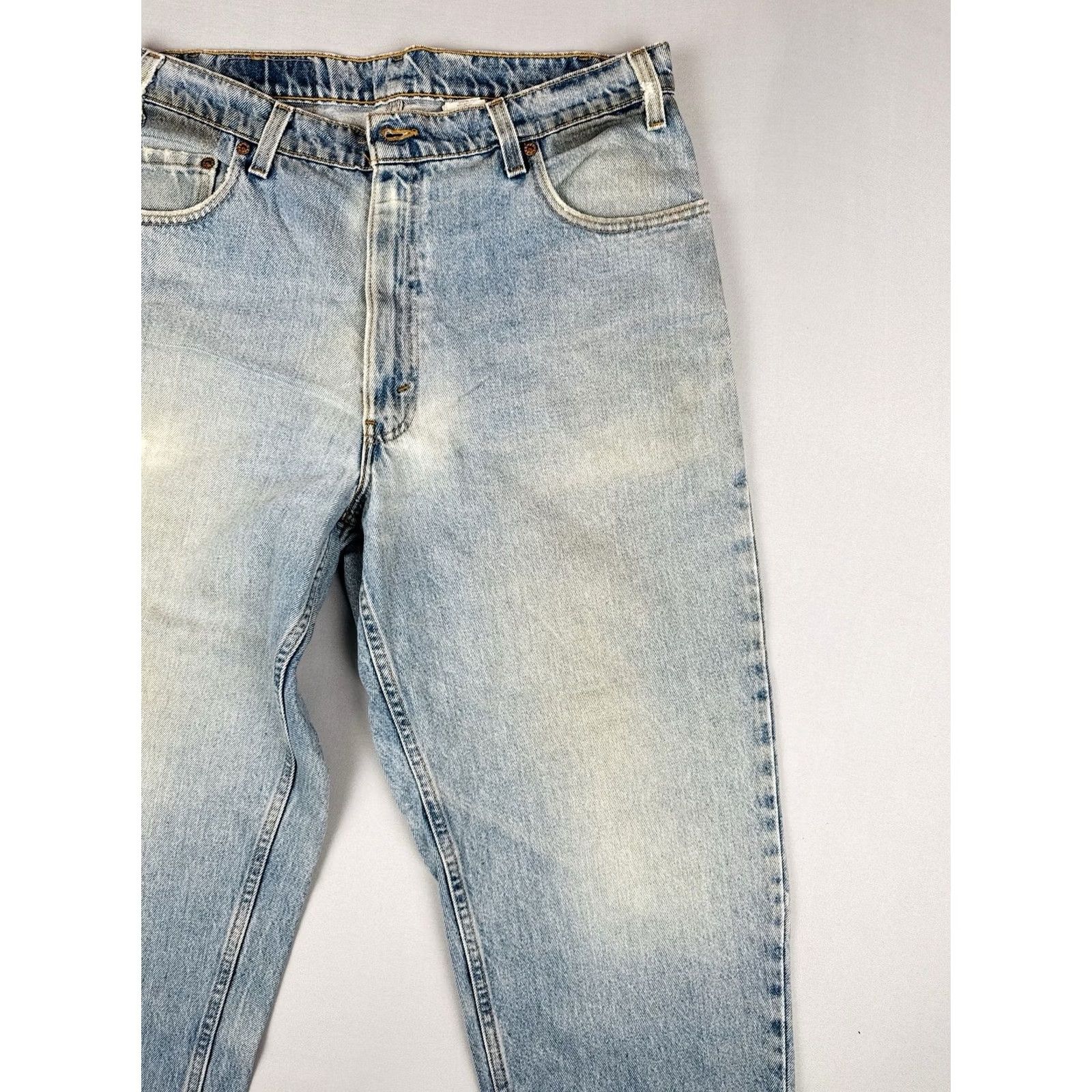 Levi's VINTAGE Levi's 560 Jeans Loose Fit Tapered USA Made 36x30 Light Wash Blue 90s Mens Size US 36 / EU 52 - 6 Thumbnail