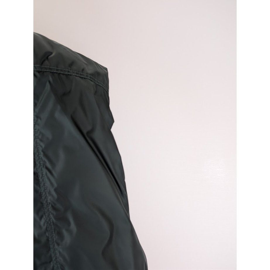 Balenciaga o1rshd1 Mat Nylon Wrap Gilet in Cypress Green Size US M / EU 48-50 / 2 - 5 Thumbnail