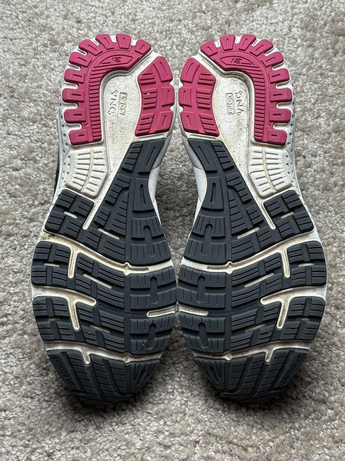 Brooks Brooks Adrenaline GTS 21 running shoes sport gym outdoor Size US 11 / EU 44 - 9 Thumbnail